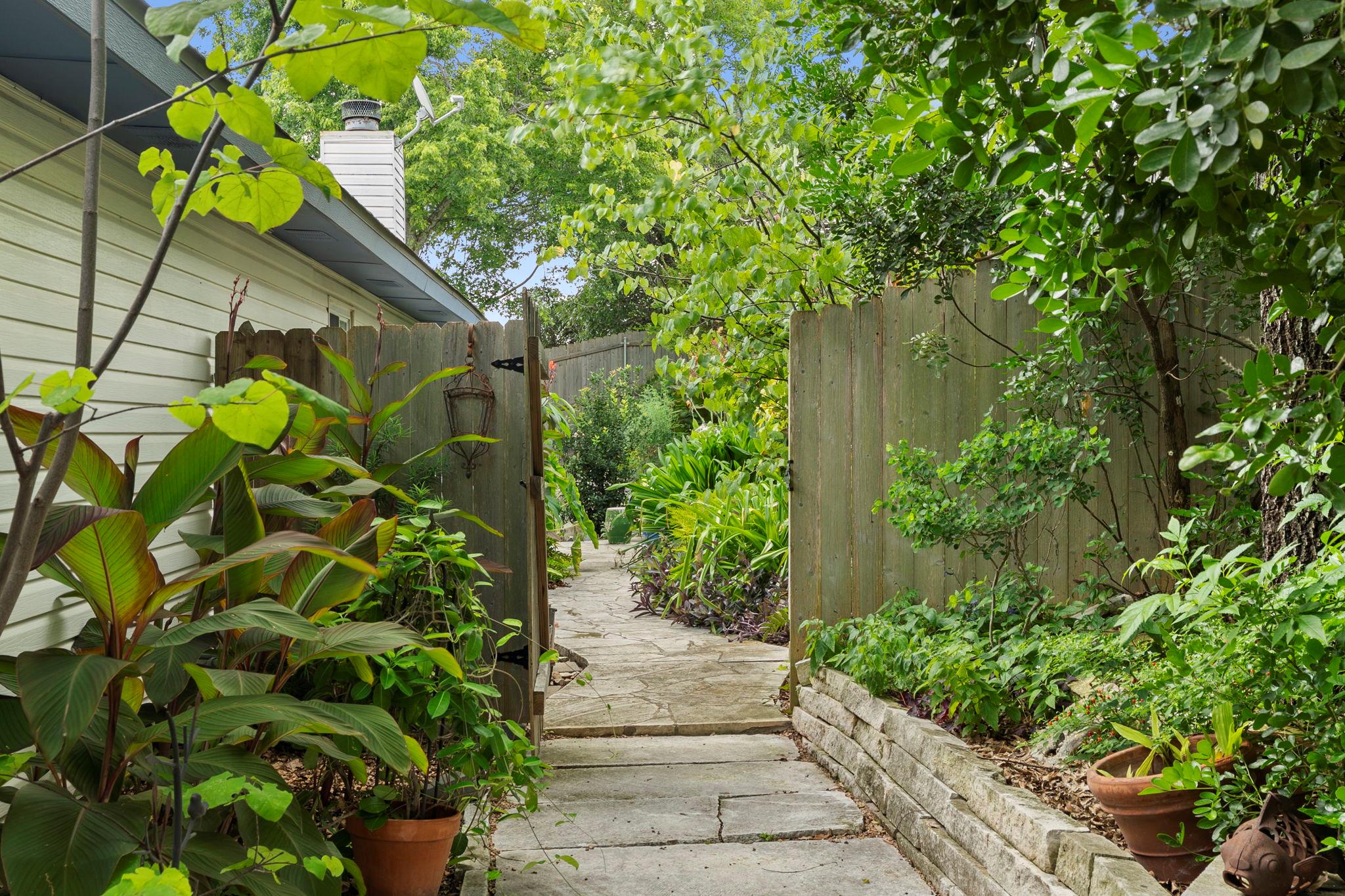 Austin, TX 78736