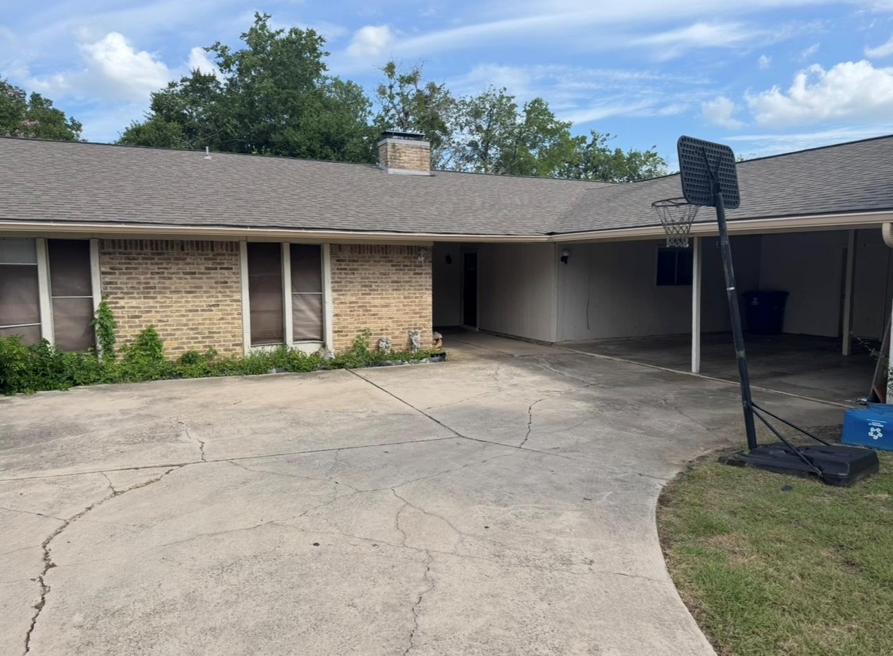 115 Stubblefield Dr # B, Elgin, TX 78621
