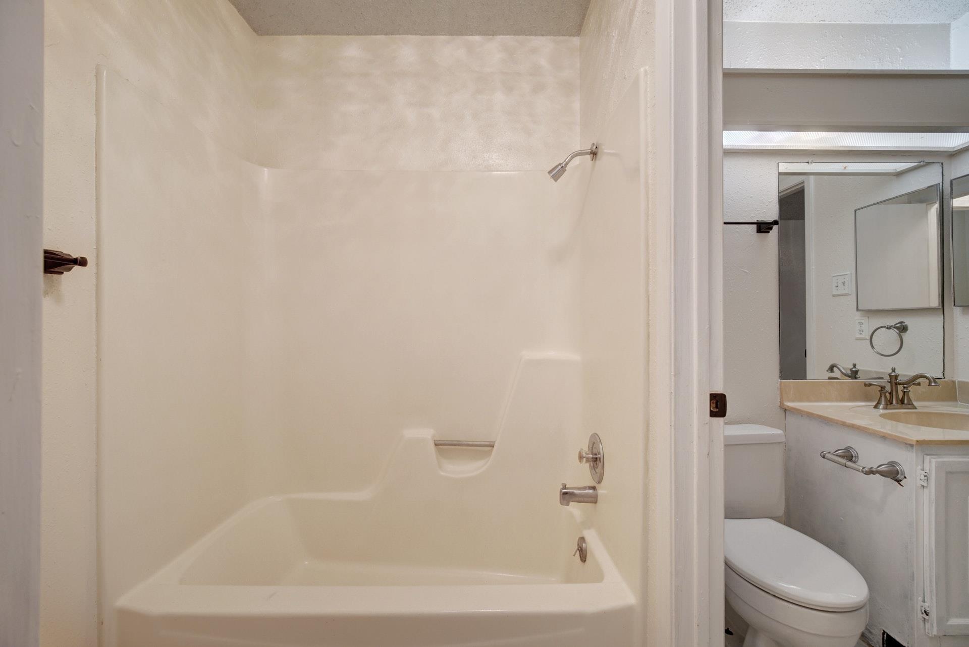 10509 Doering Ln, Austin, TX 78750