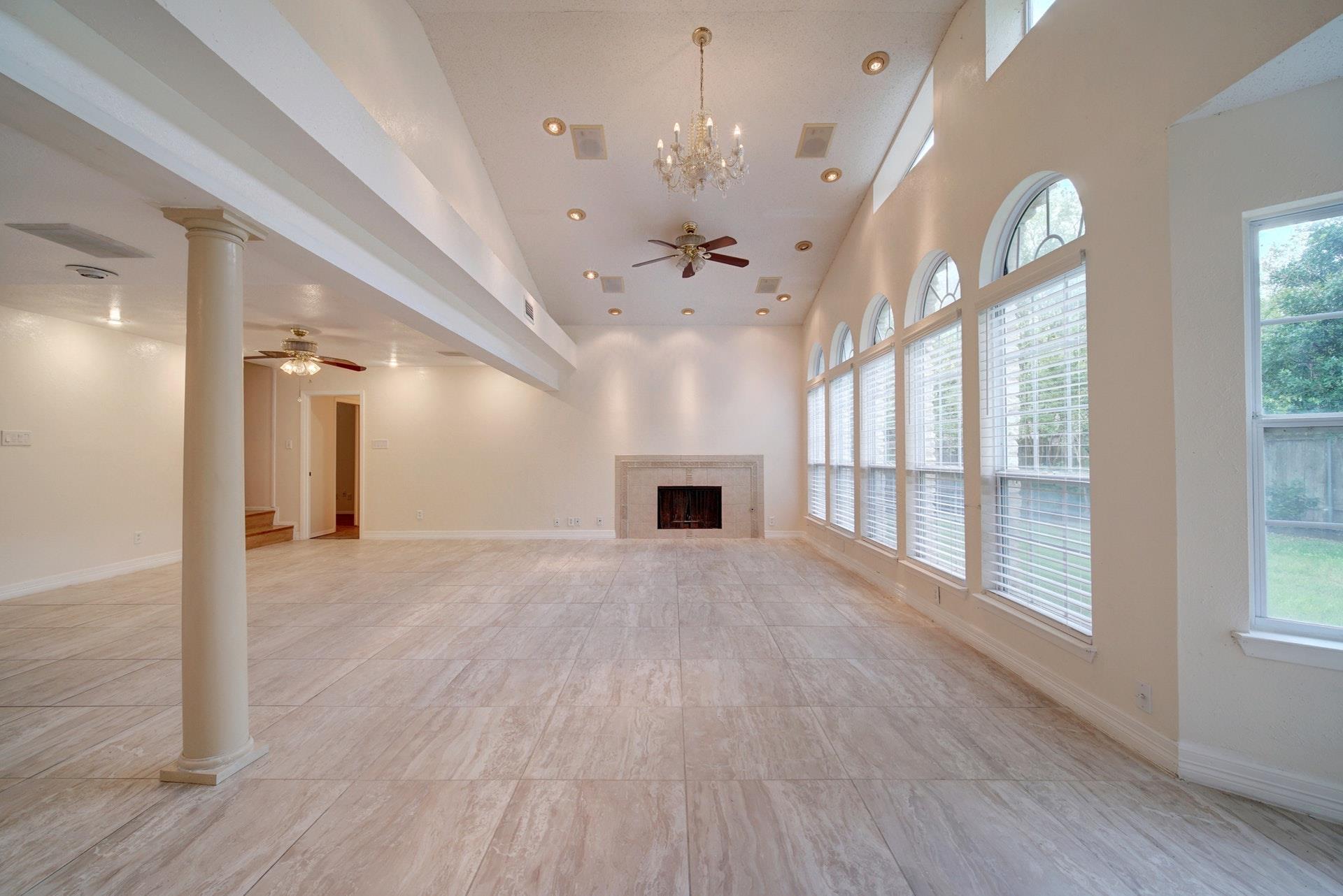 10509 Doering Ln, Austin, TX 78750