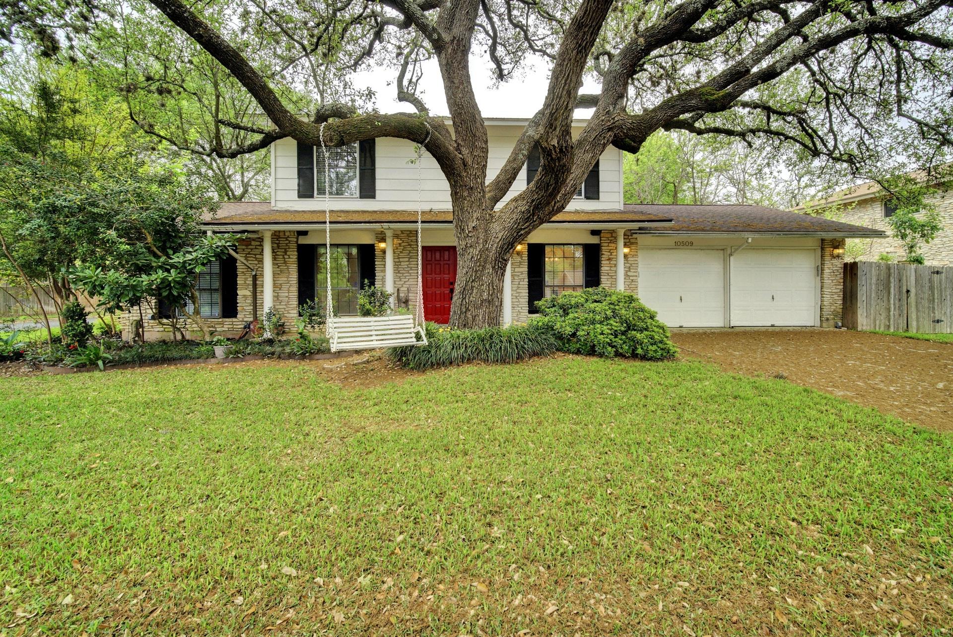 10509 Doering Ln, Austin, TX 78750