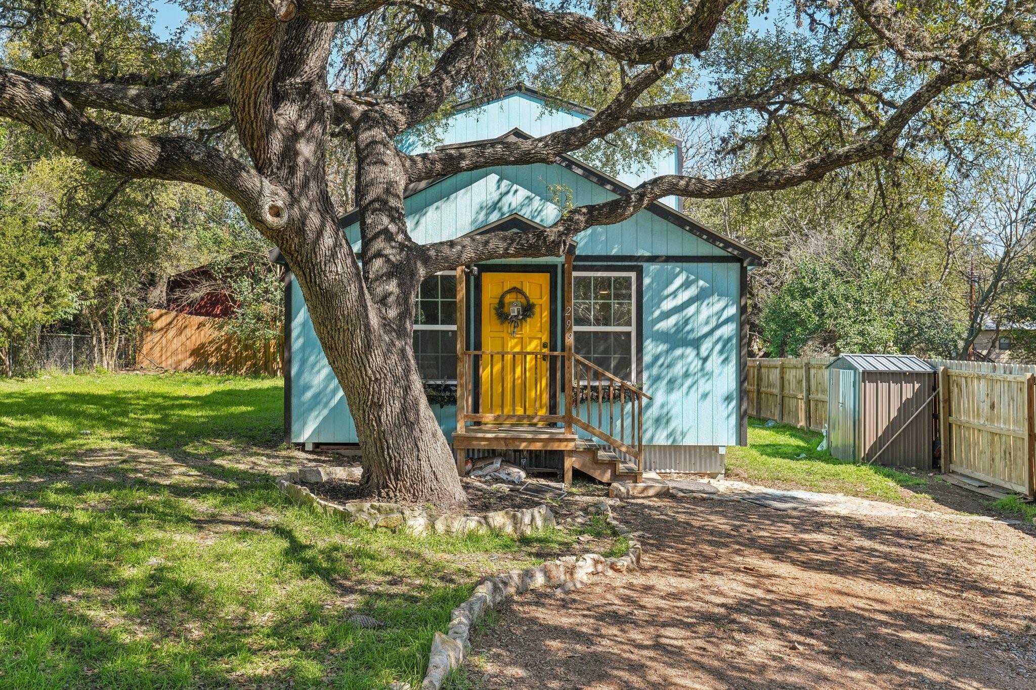 299 Valley View St, Canyon Lake, TX 78133