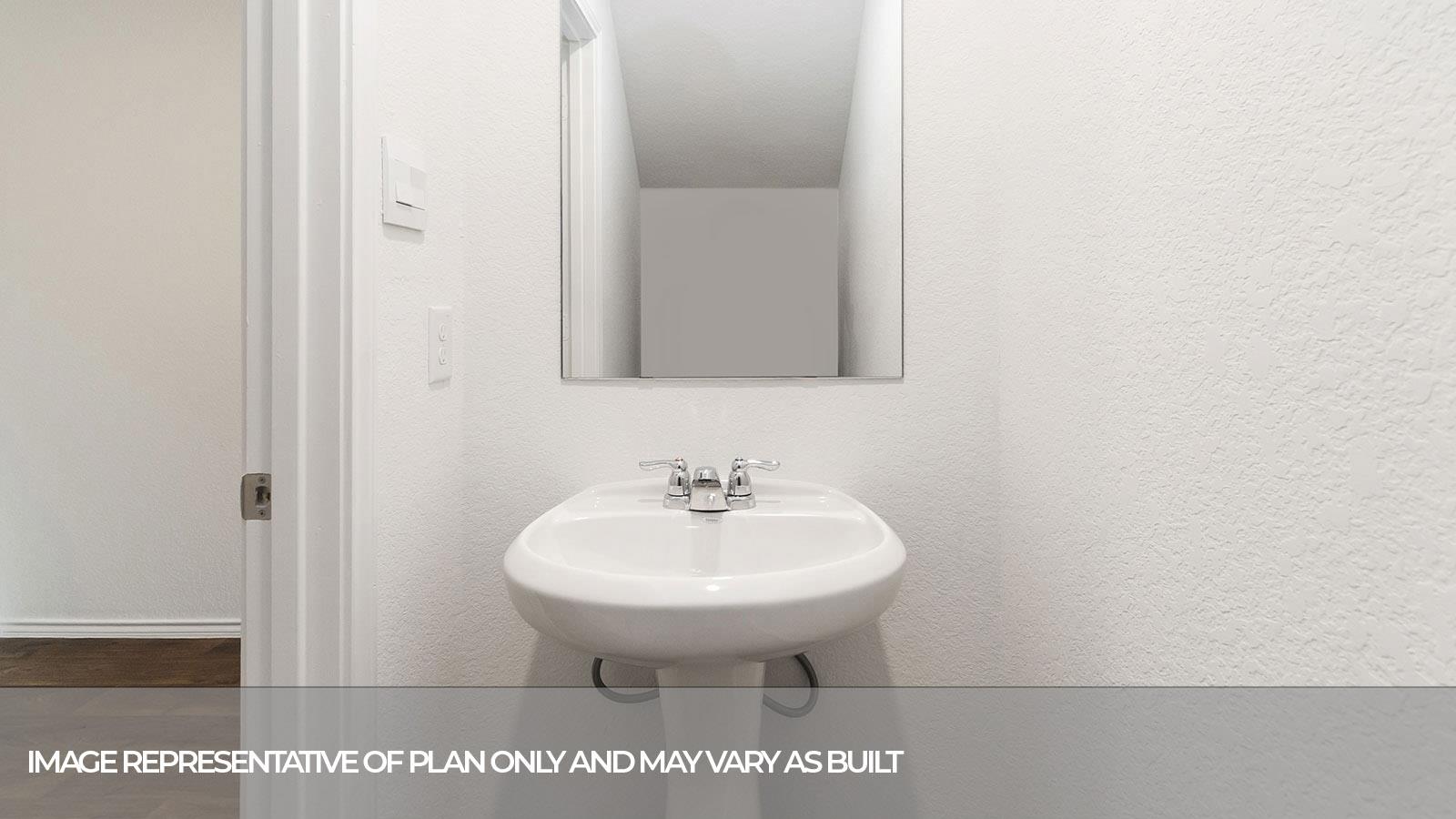 2203 LIONHEART Dr, Luling, TX 78648