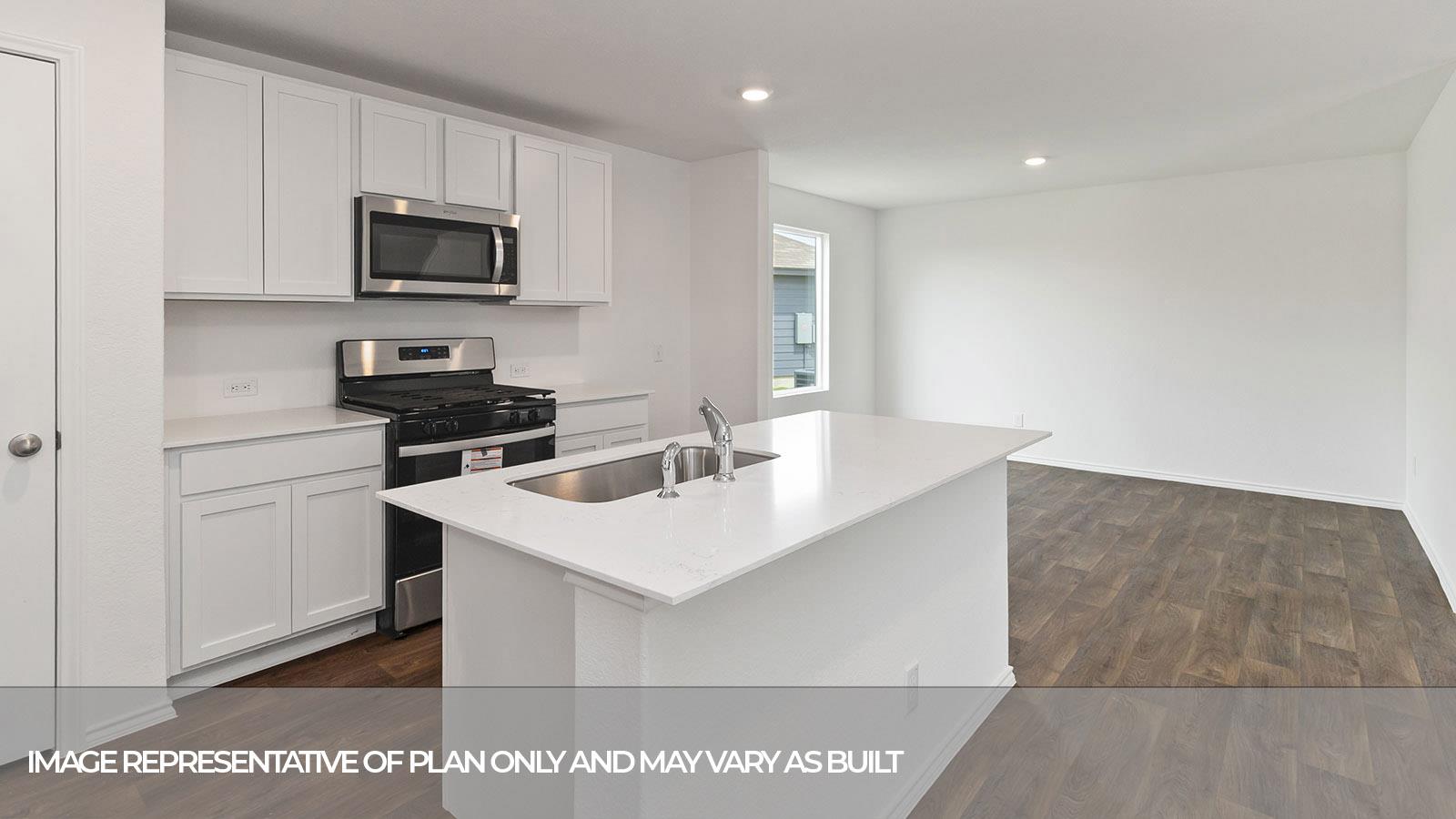 2203 LIONHEART Dr, Luling, TX 78648