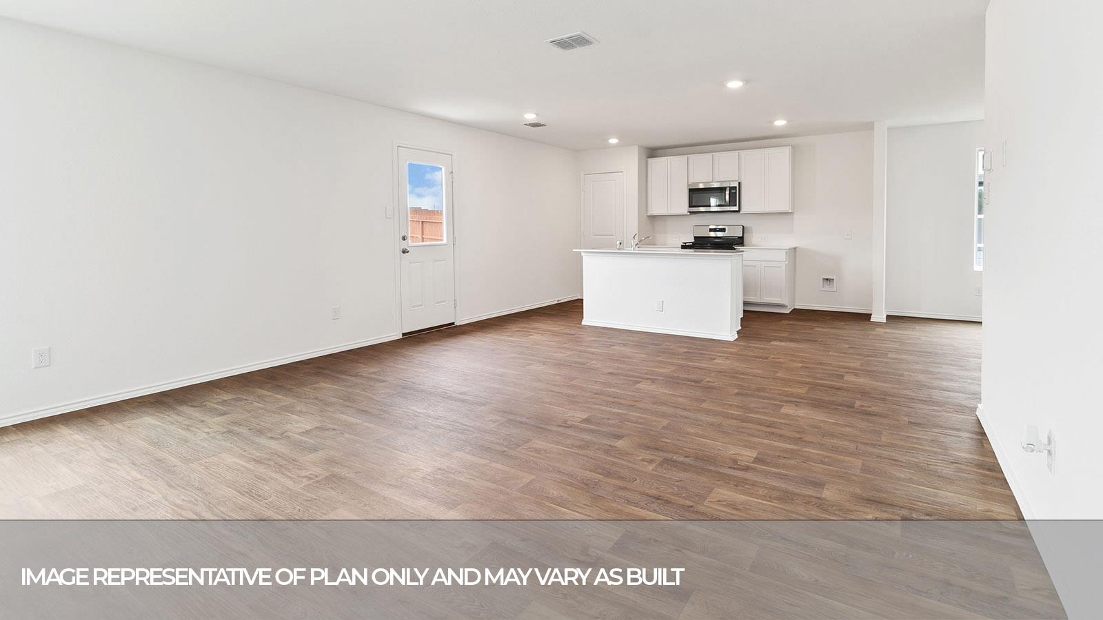 2203 LIONHEART Dr, Luling, TX 78648