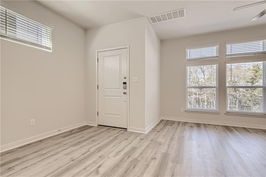 605 W South St # 41, Leander, TX 78641