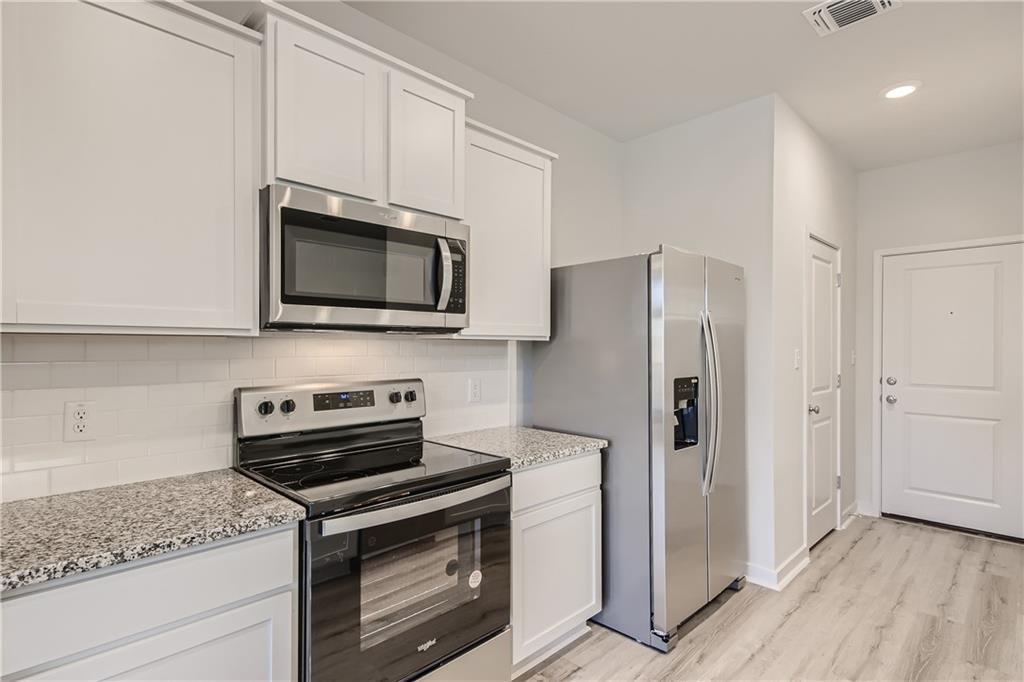 605 W South St # 41, Leander, TX 78641