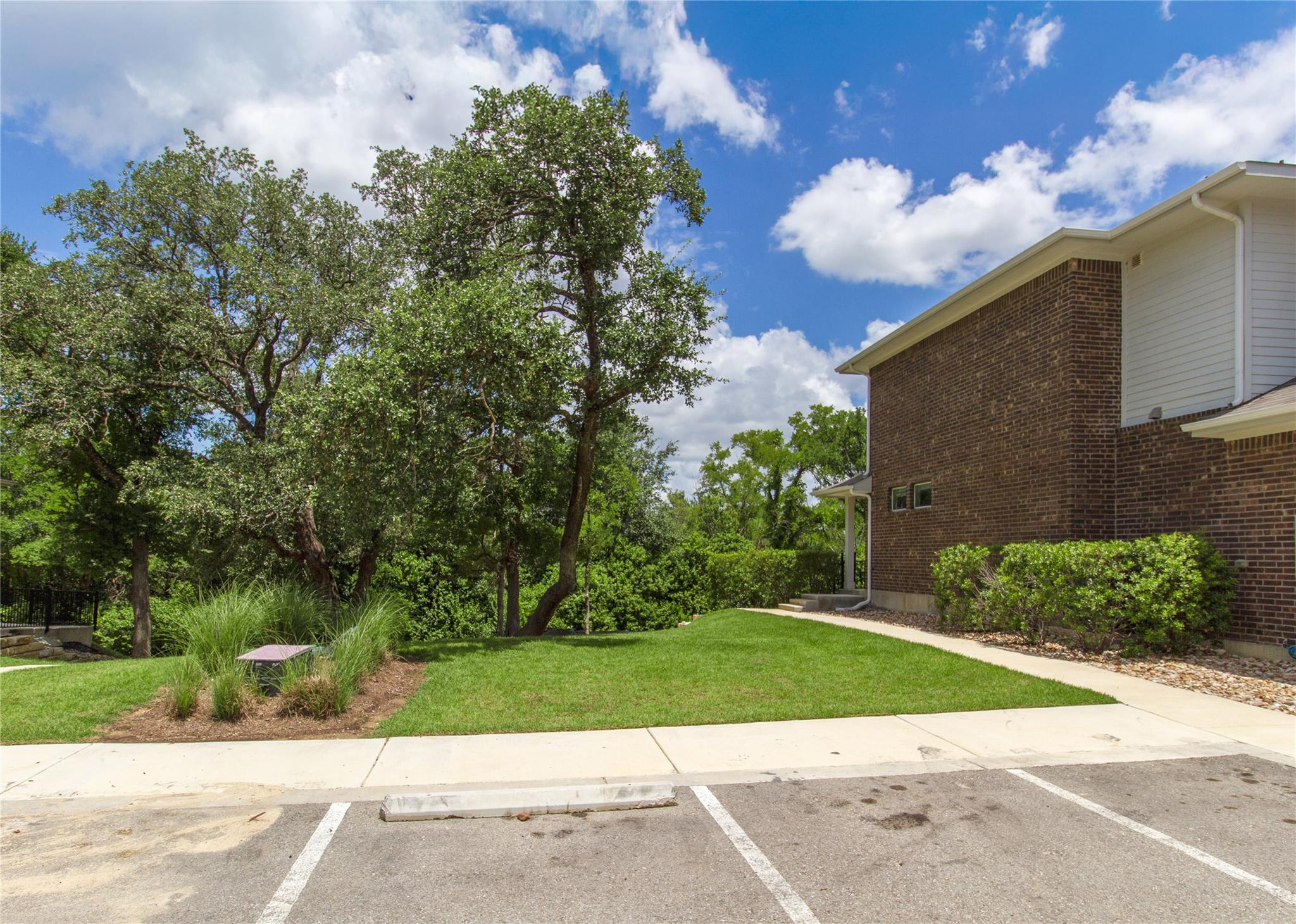 605 W South St # 41, Leander, TX 78641