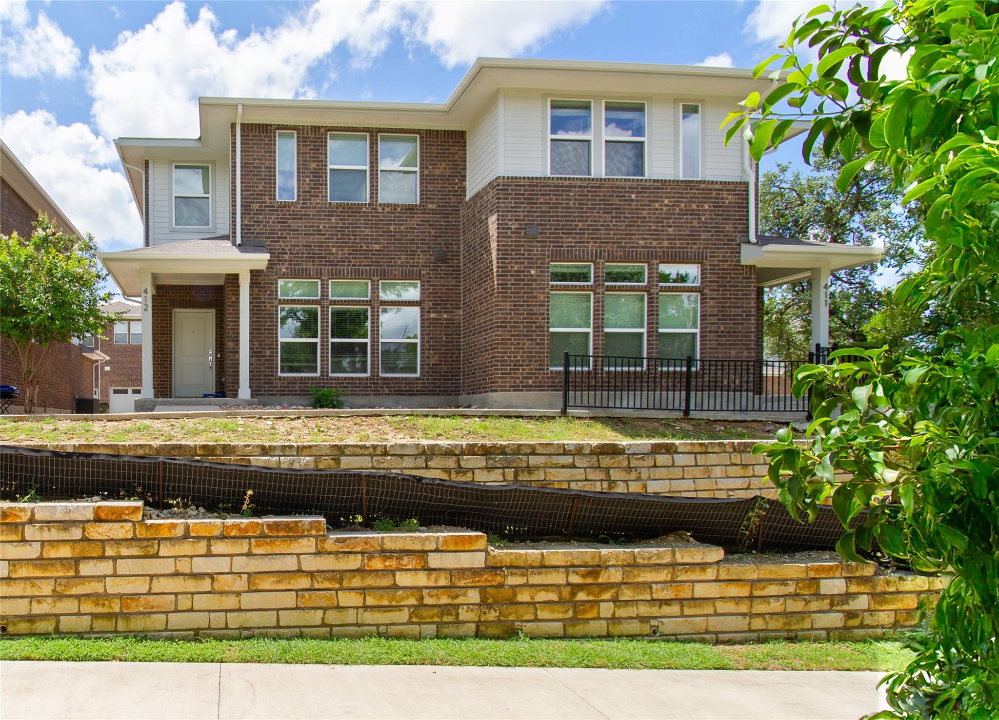 605 W South St # 41, Leander, TX 78641
