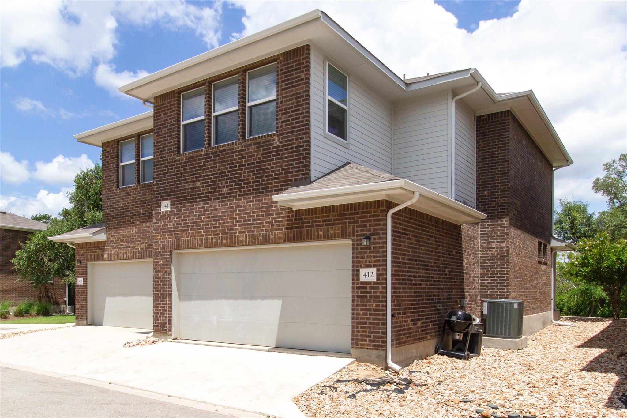 605 W South St # 41, Leander, TX 78641