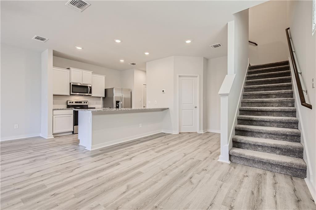 605 W South St # 41, Leander, TX 78641