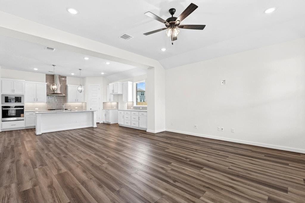 4412 College Square Dr, Round Rock, TX 78665