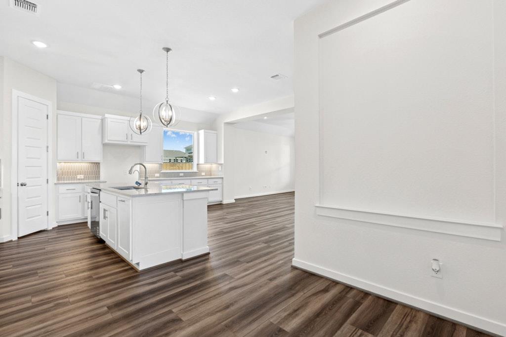 4412 College Square Dr, Round Rock, TX 78665