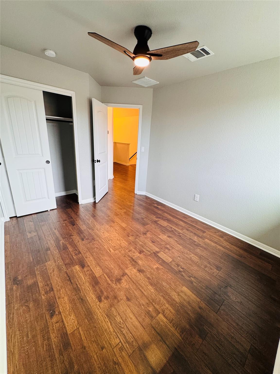 402 Crater Lake Dr, Pflugerville, TX 78660