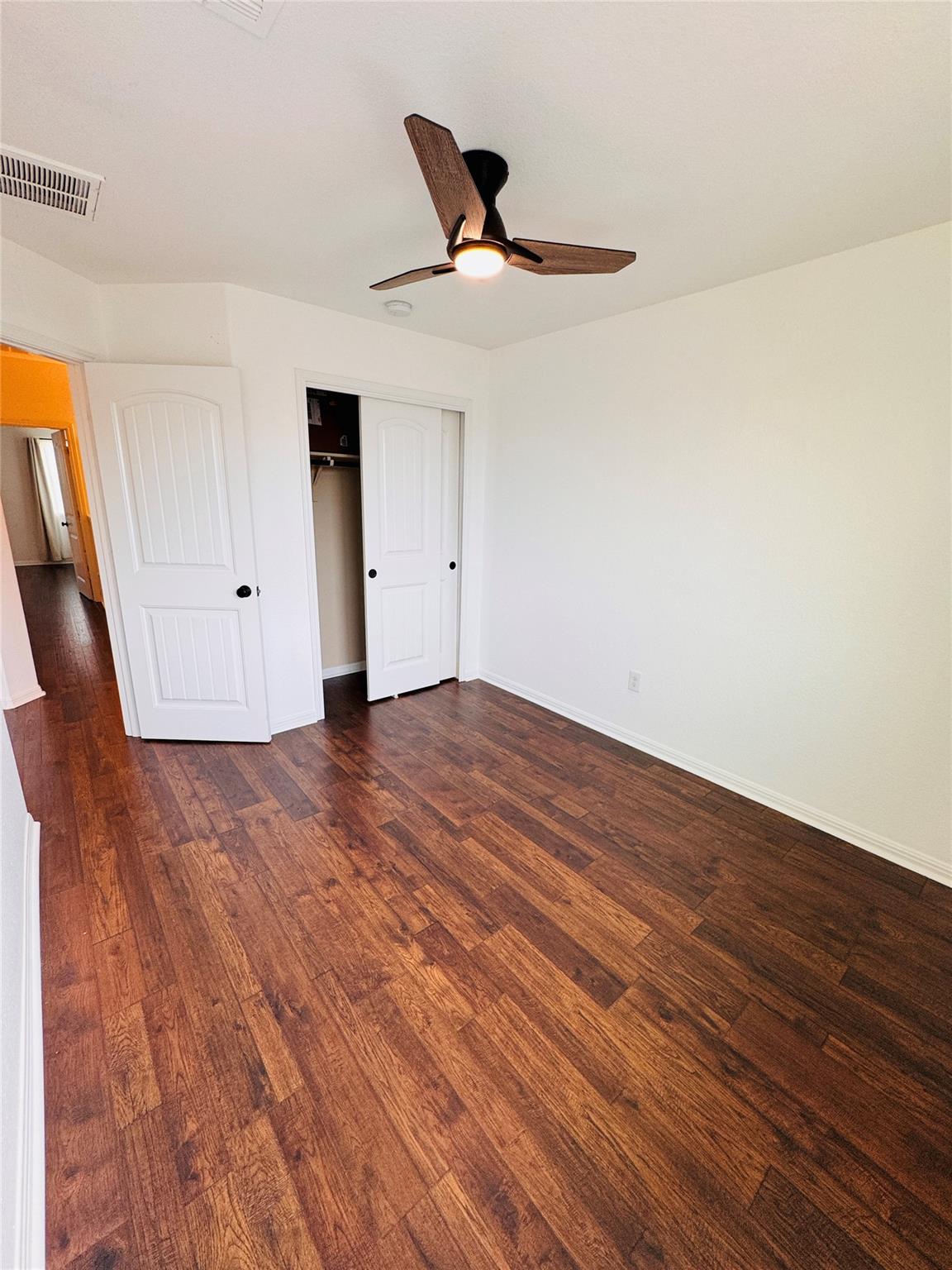 402 Crater Lake Dr, Pflugerville, TX 78660
