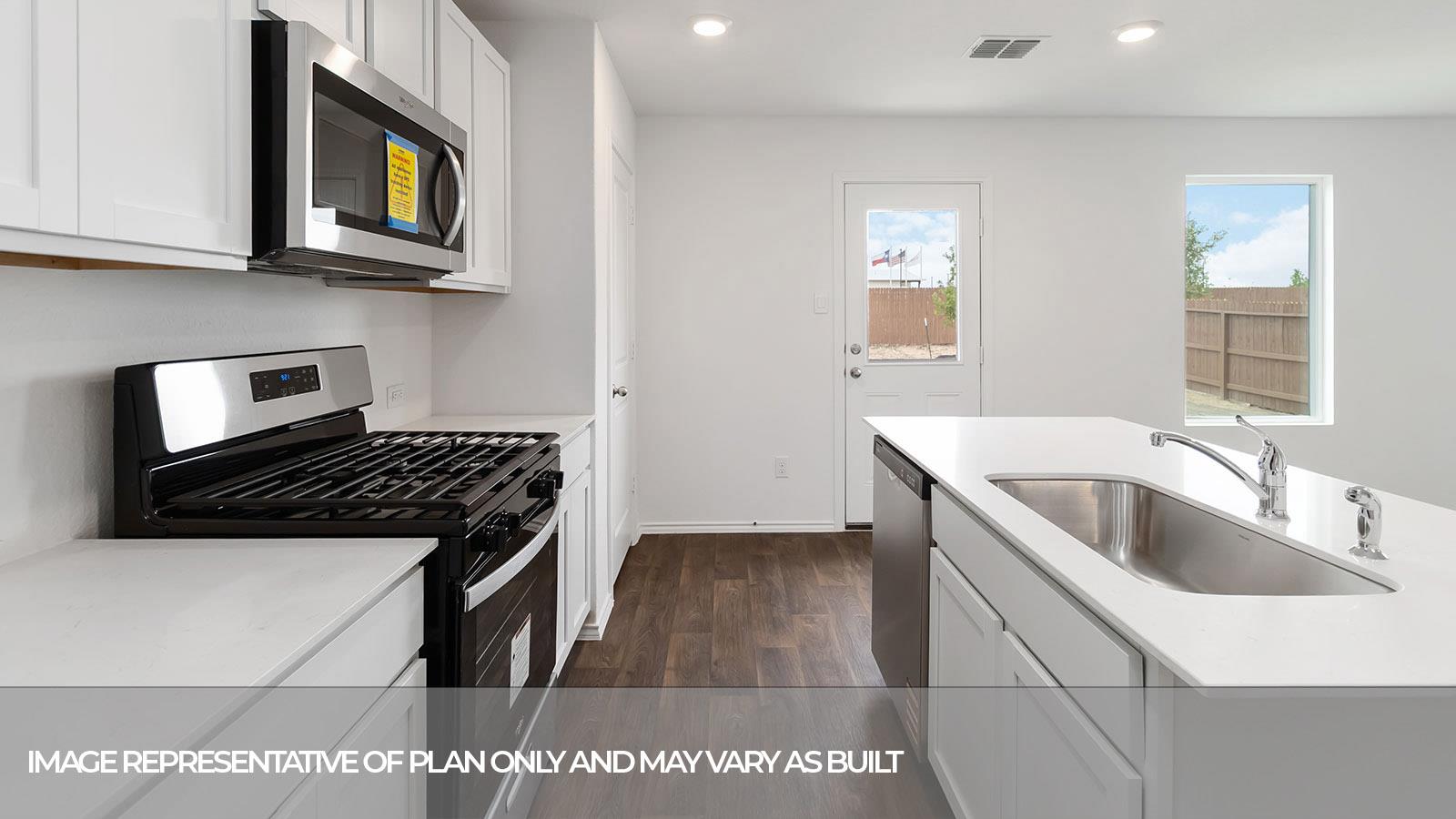 406 WILD GOOSE Dr, Luling, TX 78648