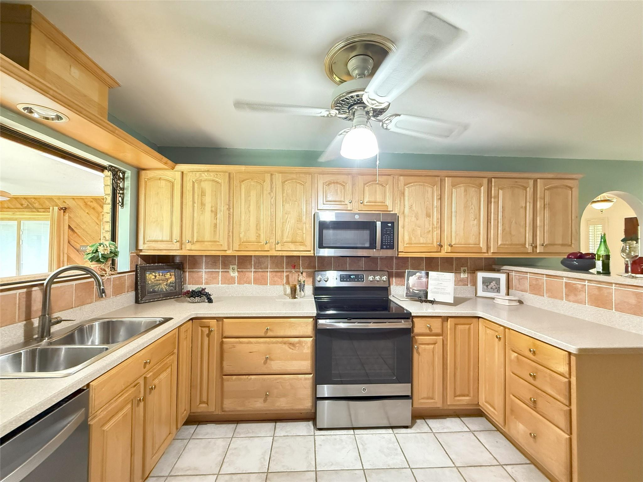 659 County Road 4744, Kempner, TX 76539
