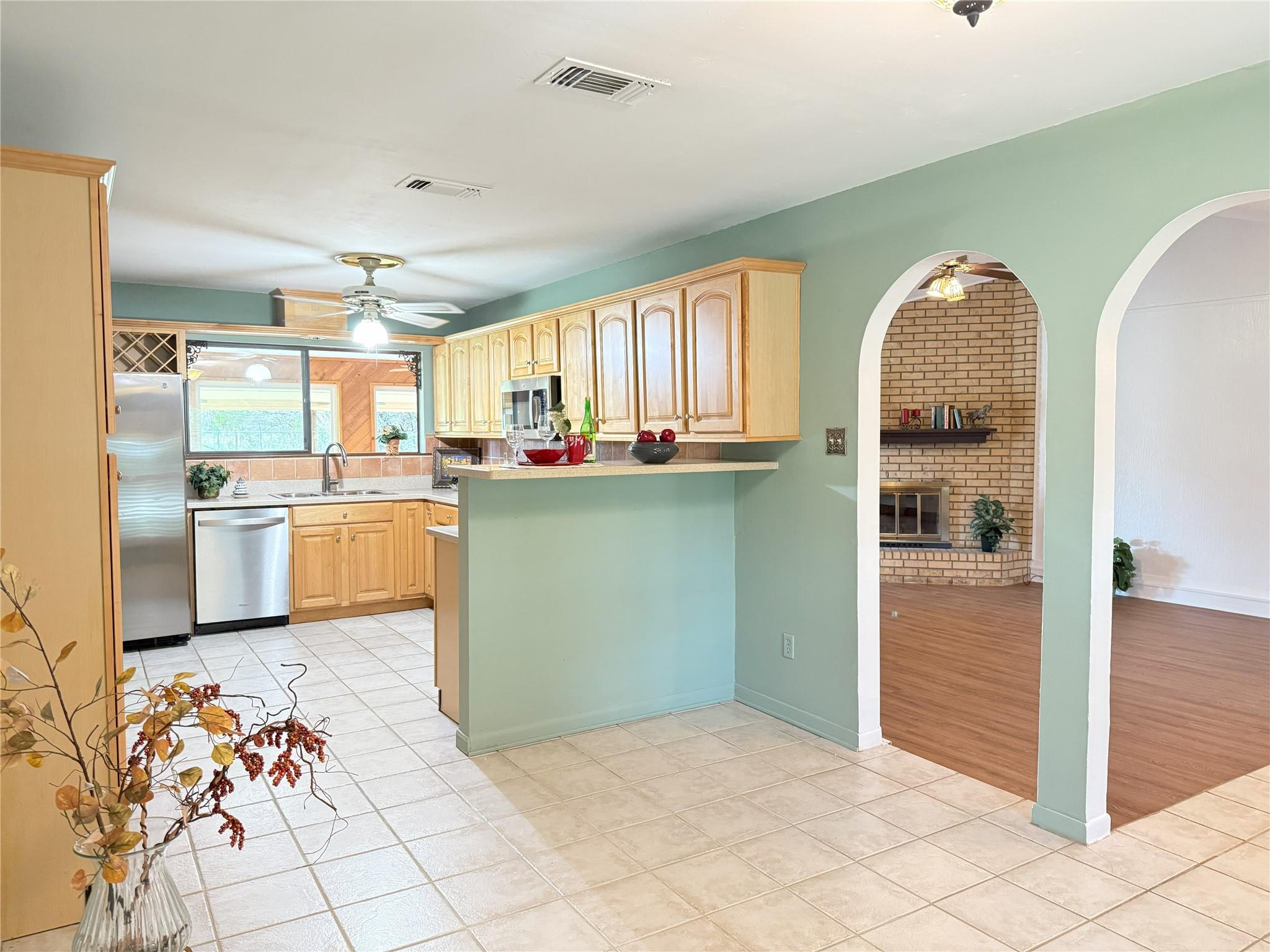 659 County Road 4744, Kempner, TX 76539