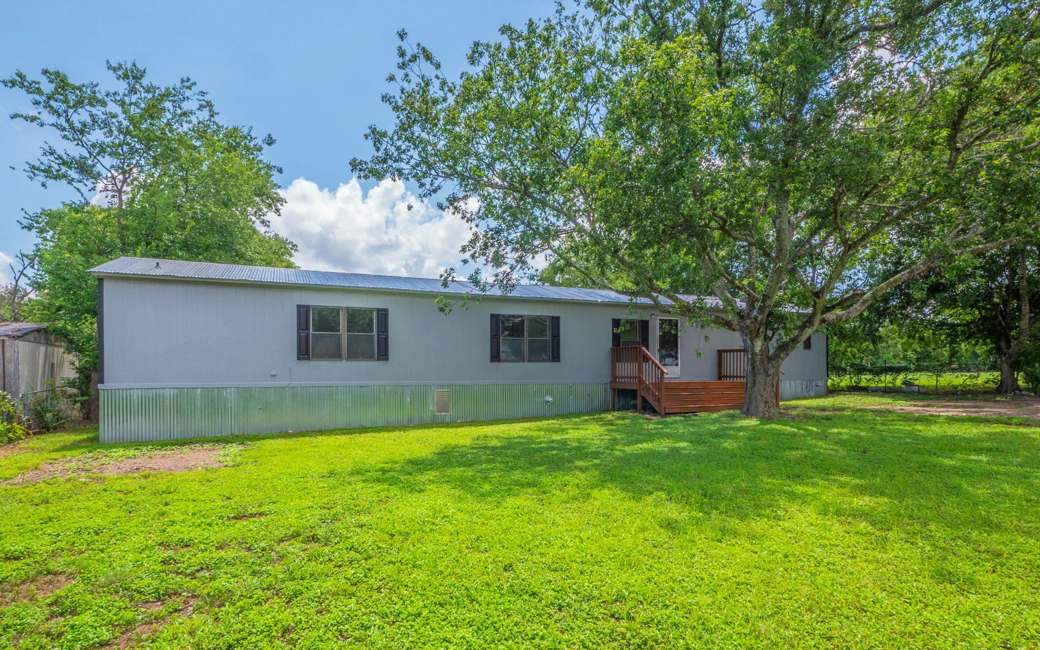 178 Quail Ridge Dr, Kyle, TX 78640