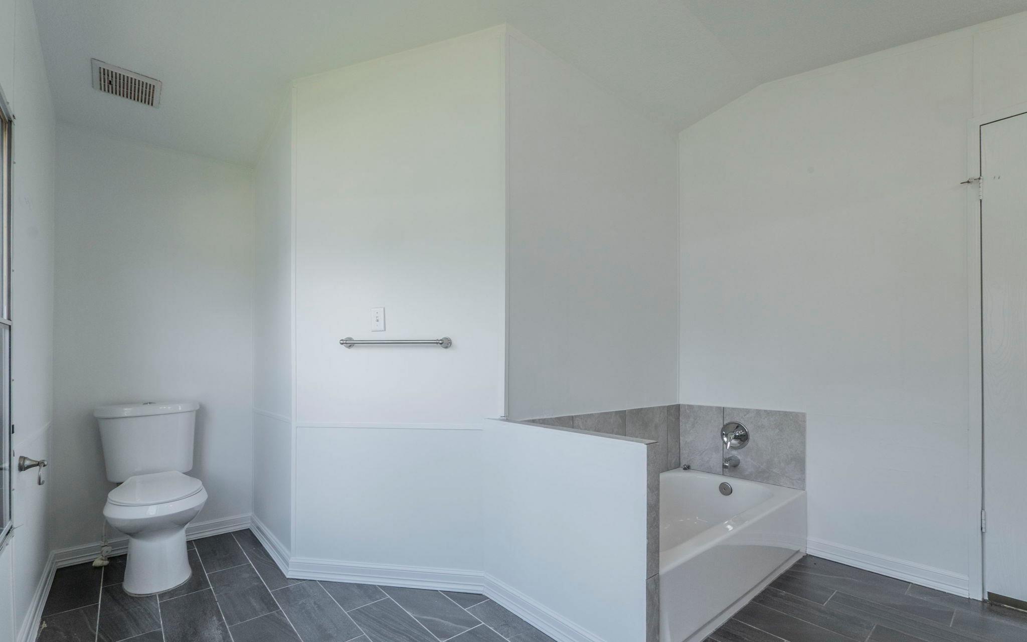 178 Quail Ridge Dr, Kyle, TX 78640