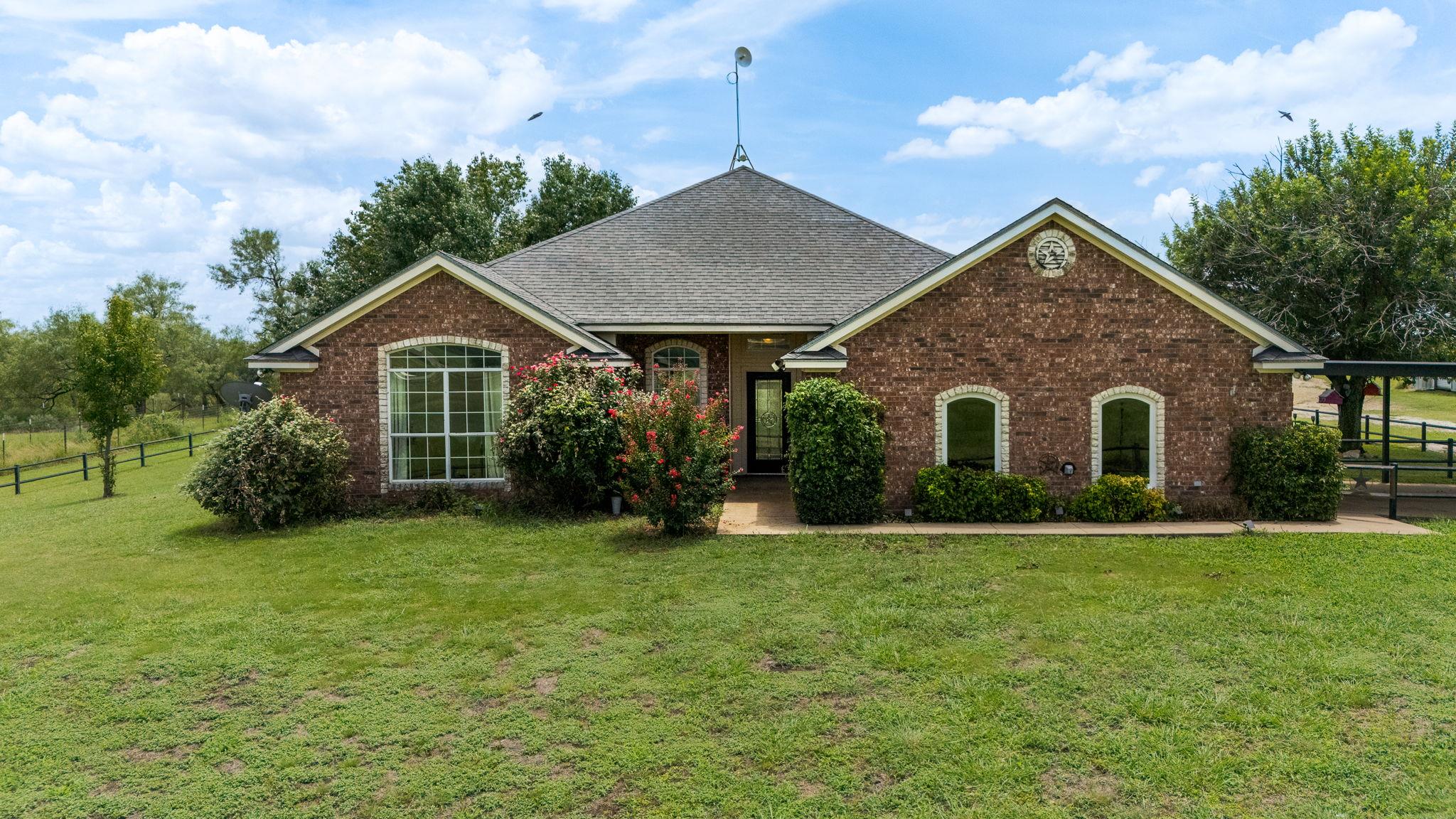 1620 Fm 107, Gatesville, TX 76528