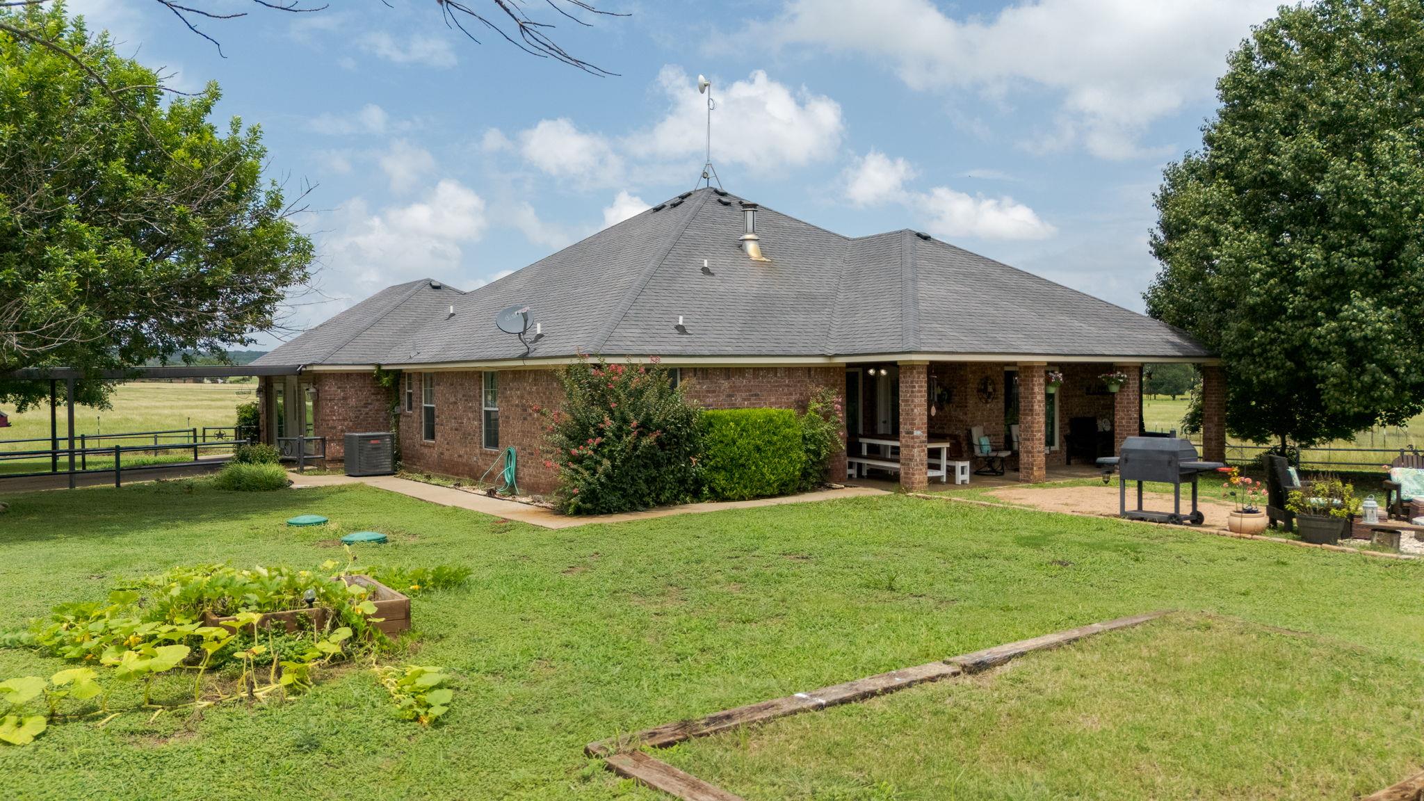 1620 Fm 107, Gatesville, TX 76528