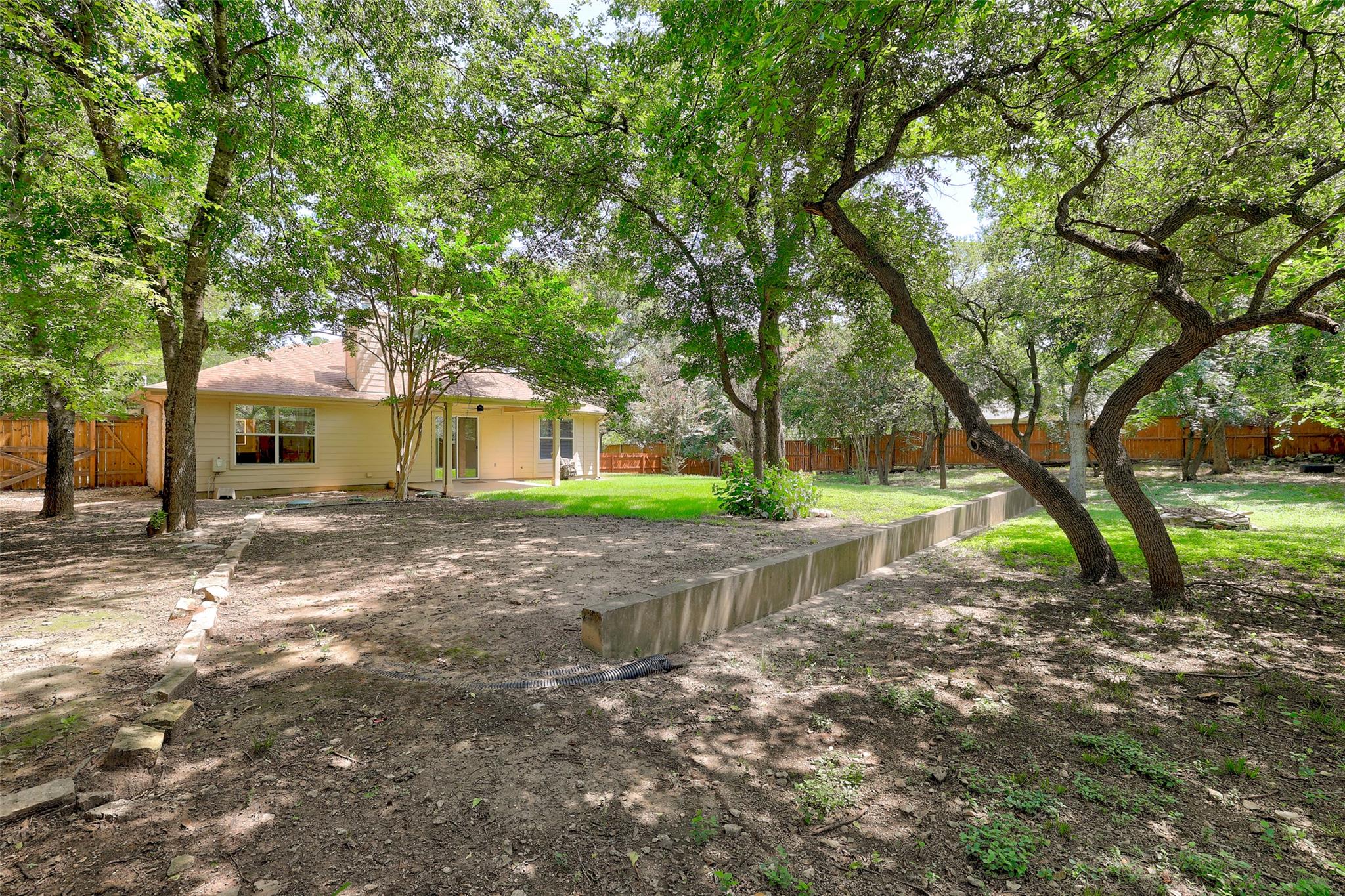 1106 Serenada Dr, Georgetown, TX 78628