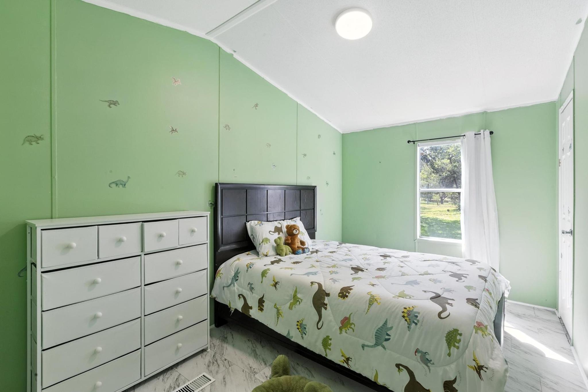 183 Blanket Flower Dr, Bastrop, TX 78602