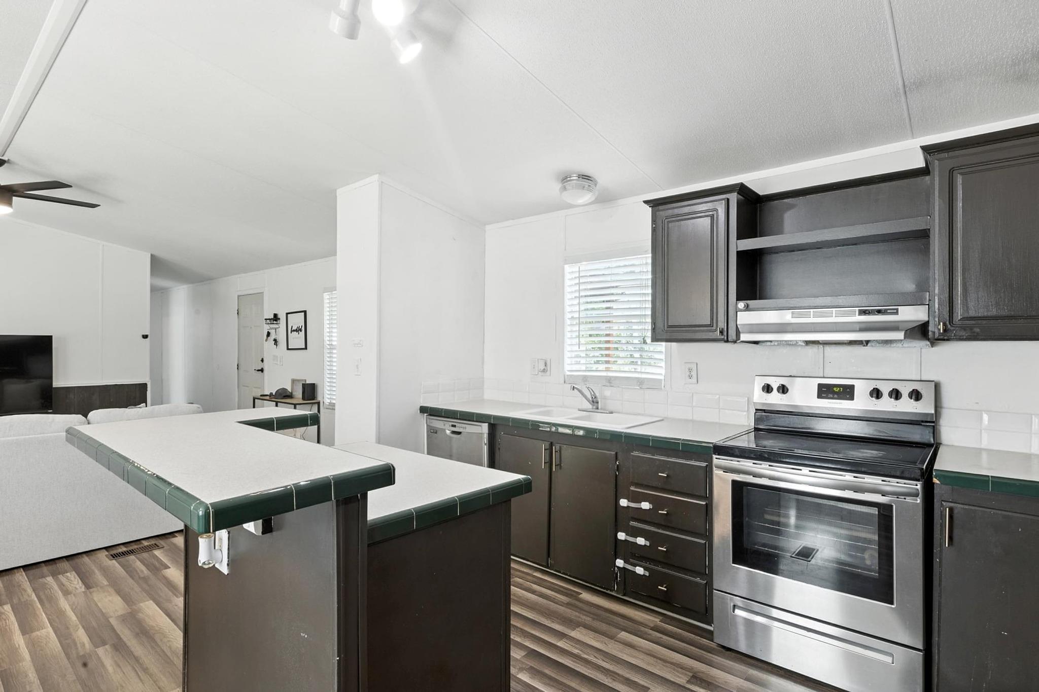 183 Blanket Flower Dr, Bastrop, TX 78602