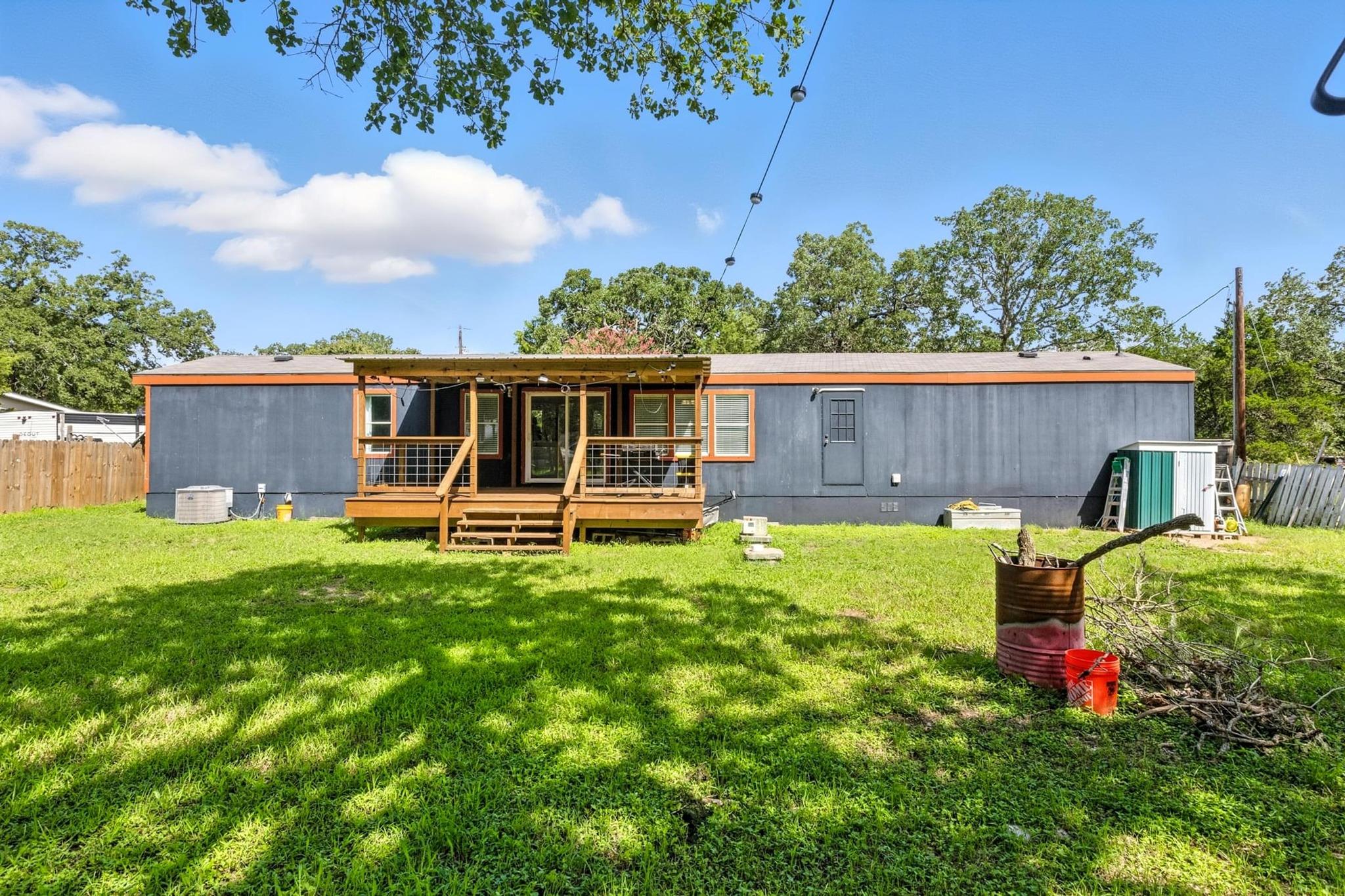 183 Blanket Flower Dr, Bastrop, TX 78602
