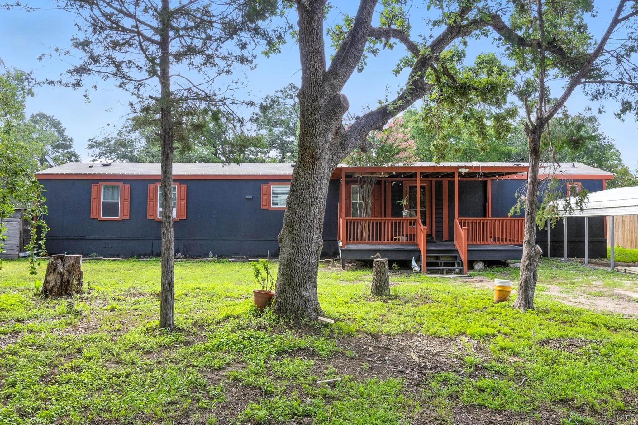183 Blanket Flower Dr, Bastrop, TX 78602