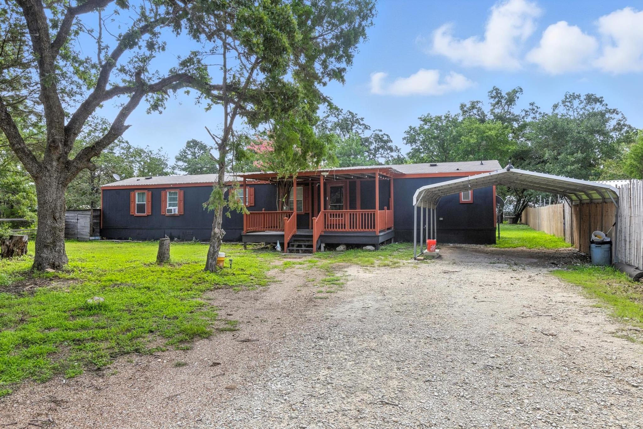 183 Blanket Flower Dr, Bastrop, TX 78602