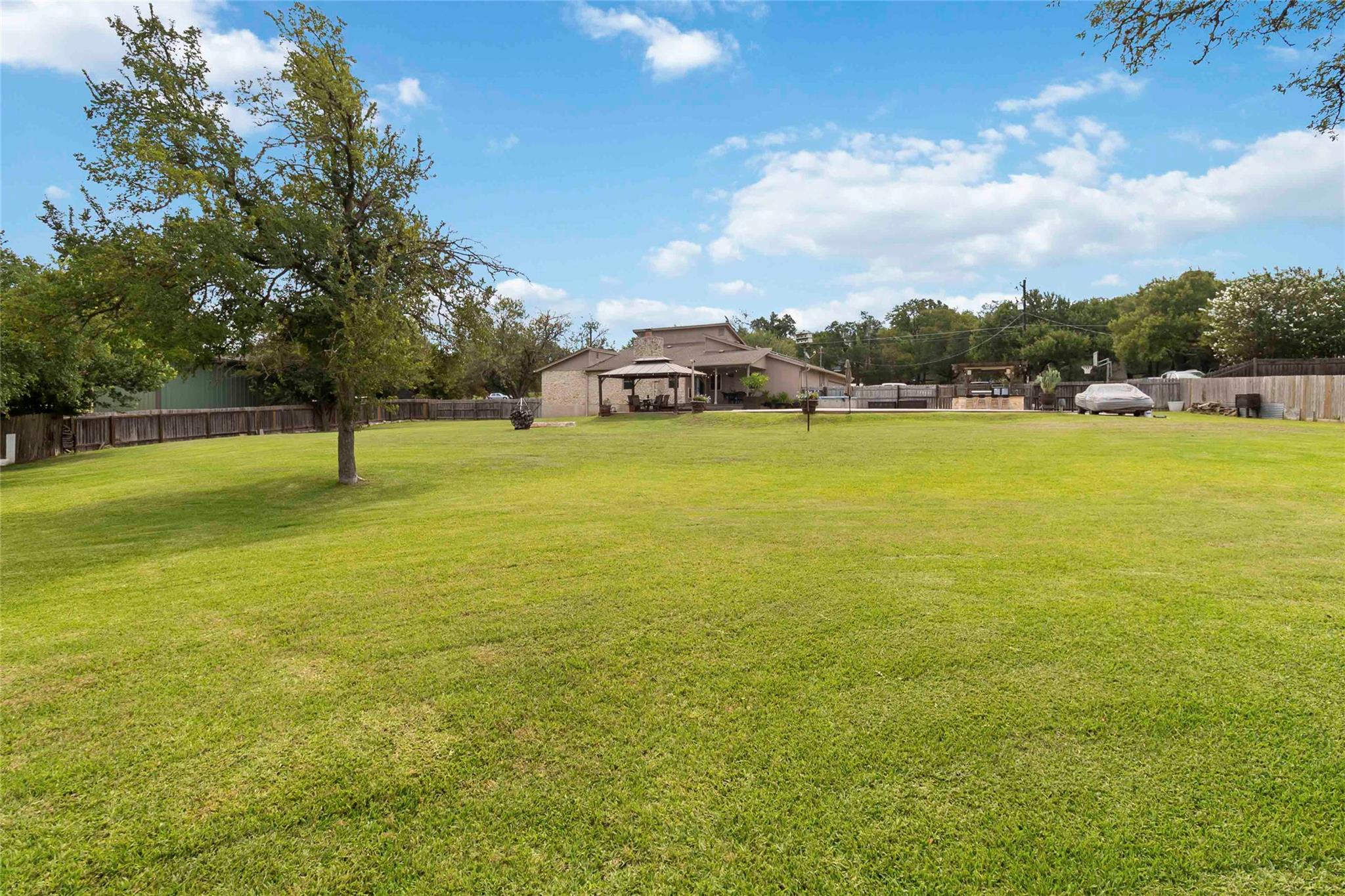 305 Canyon Wren Dr, Buda, TX 78610