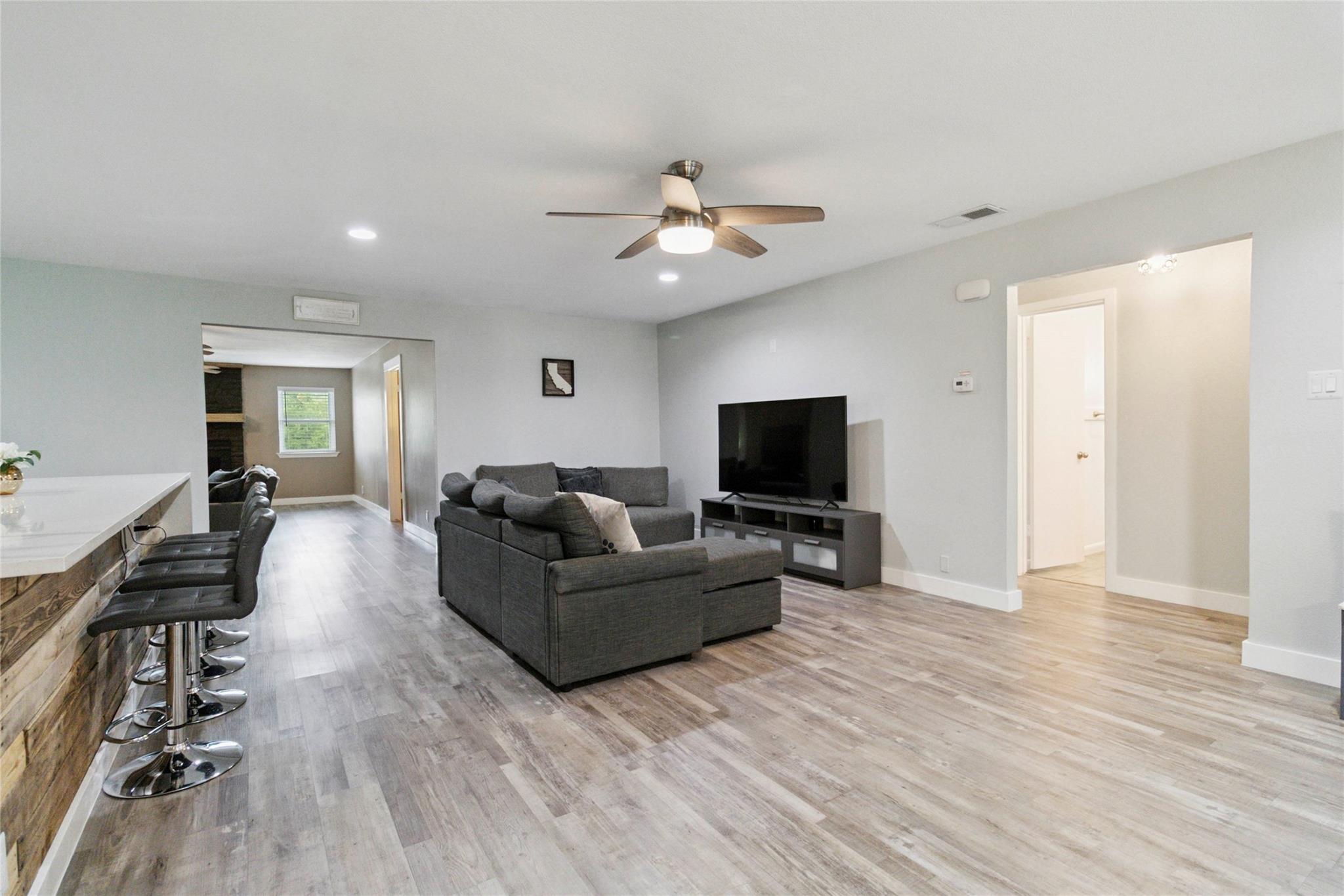 305 Canyon Wren Dr, Buda, TX 78610