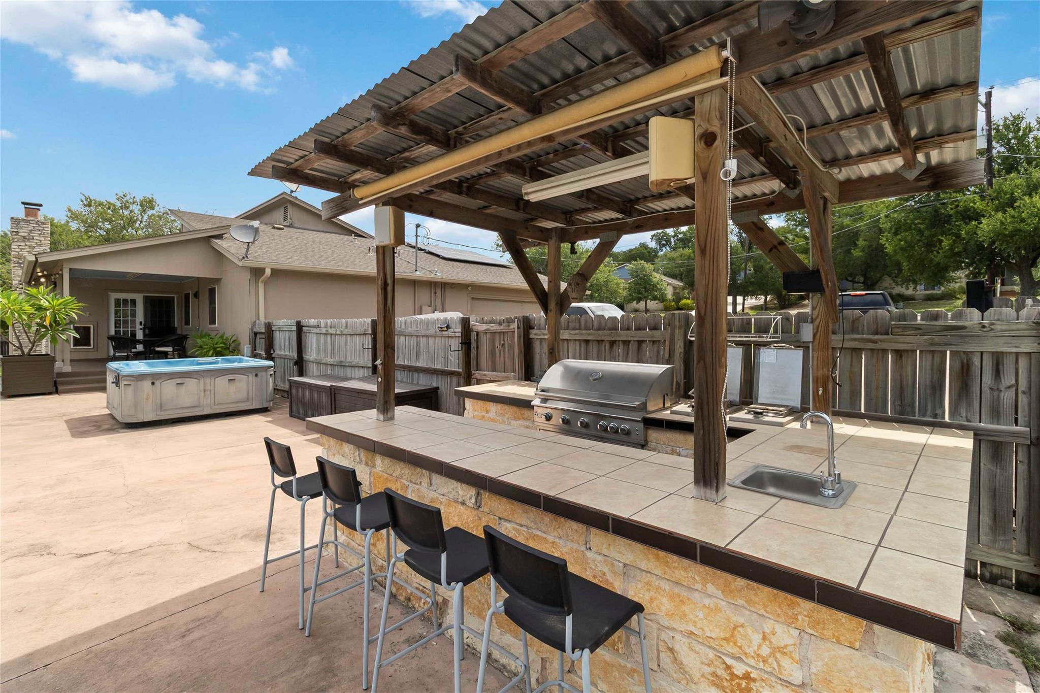 305 Canyon Wren Dr, Buda, TX 78610