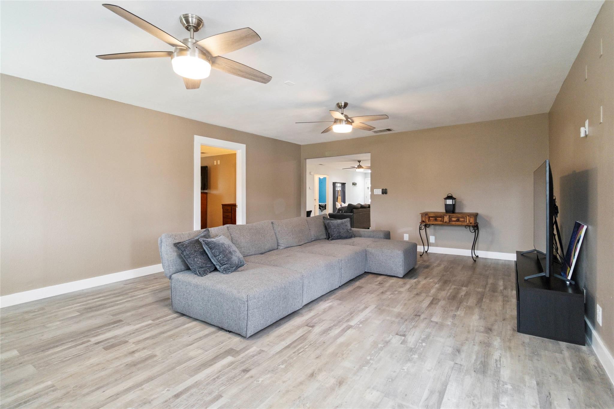 305 Canyon Wren Dr, Buda, TX 78610