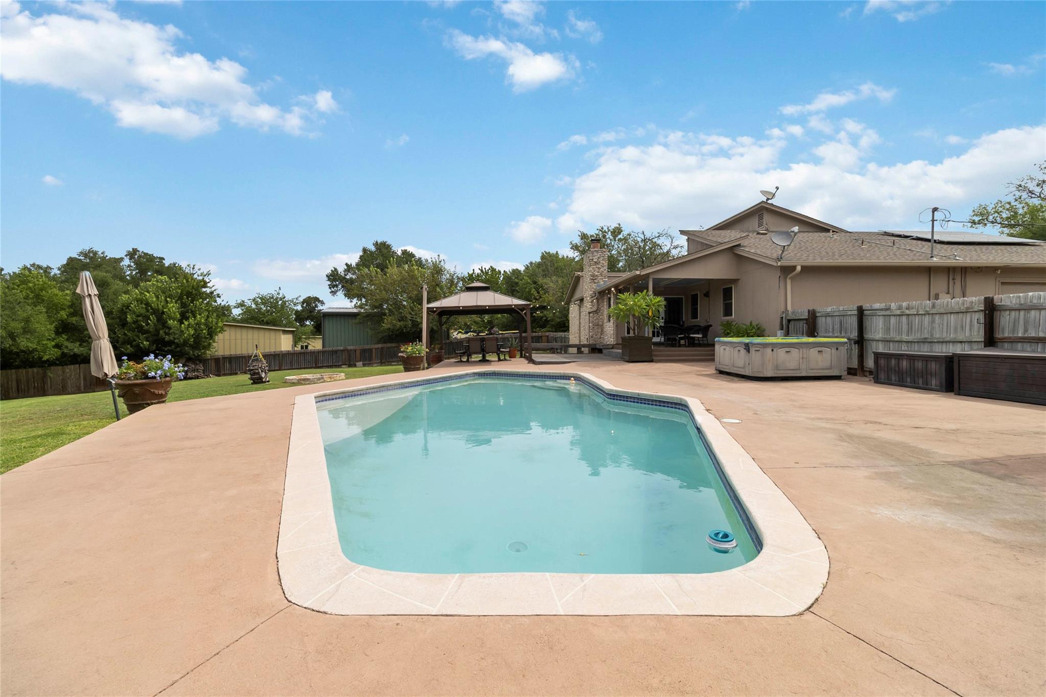 305 Canyon Wren Dr, Buda, TX 78610