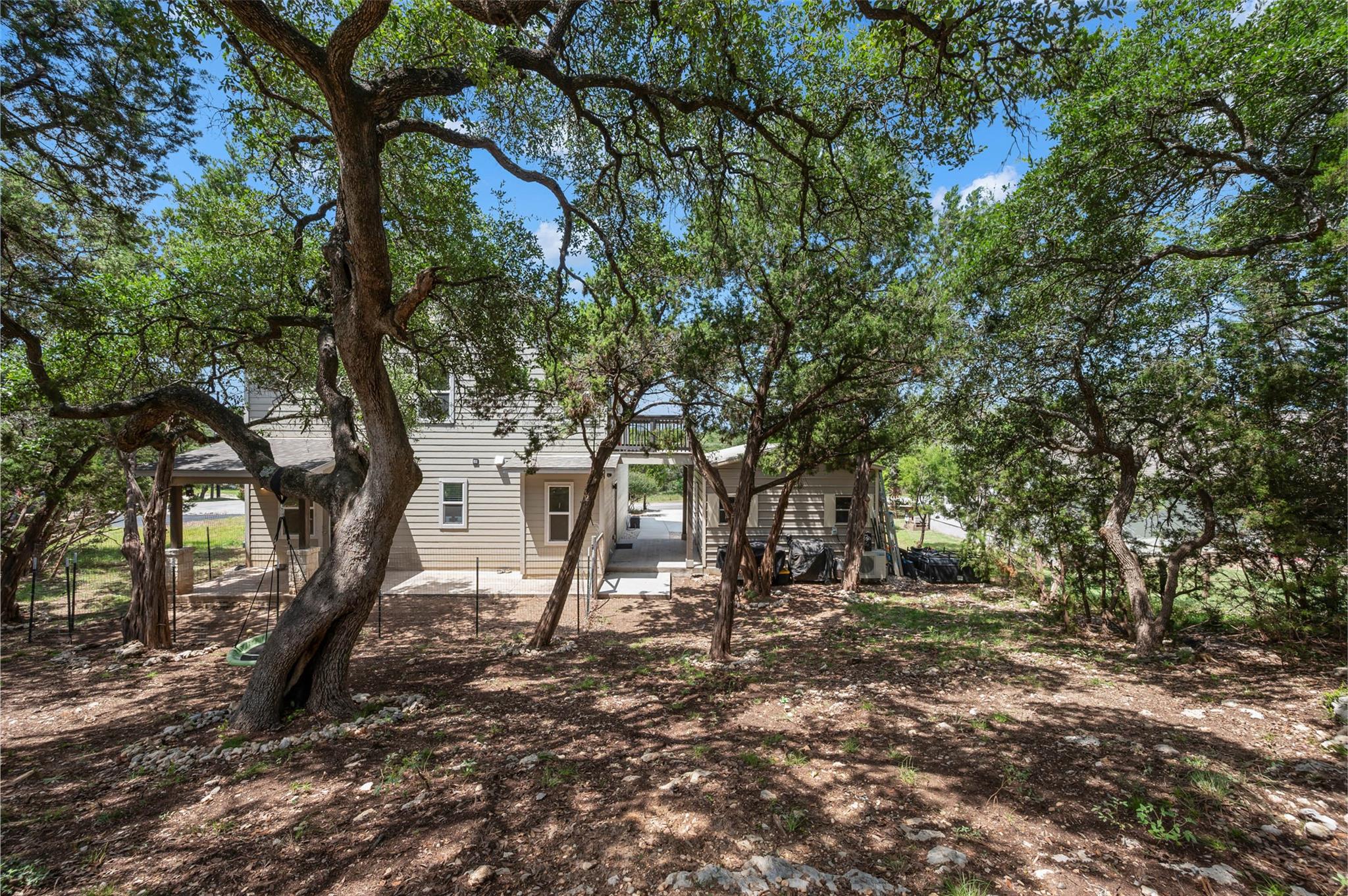 1130 Twin Deer Ln, Canyon Lake, TX 78133