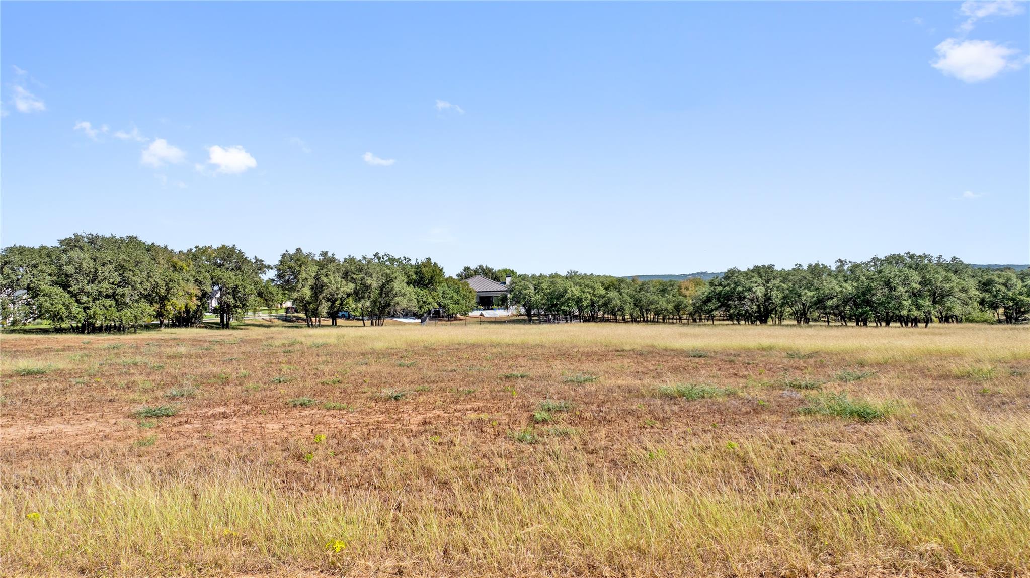 26204 Madison Dr, Spicewood, TX 78669