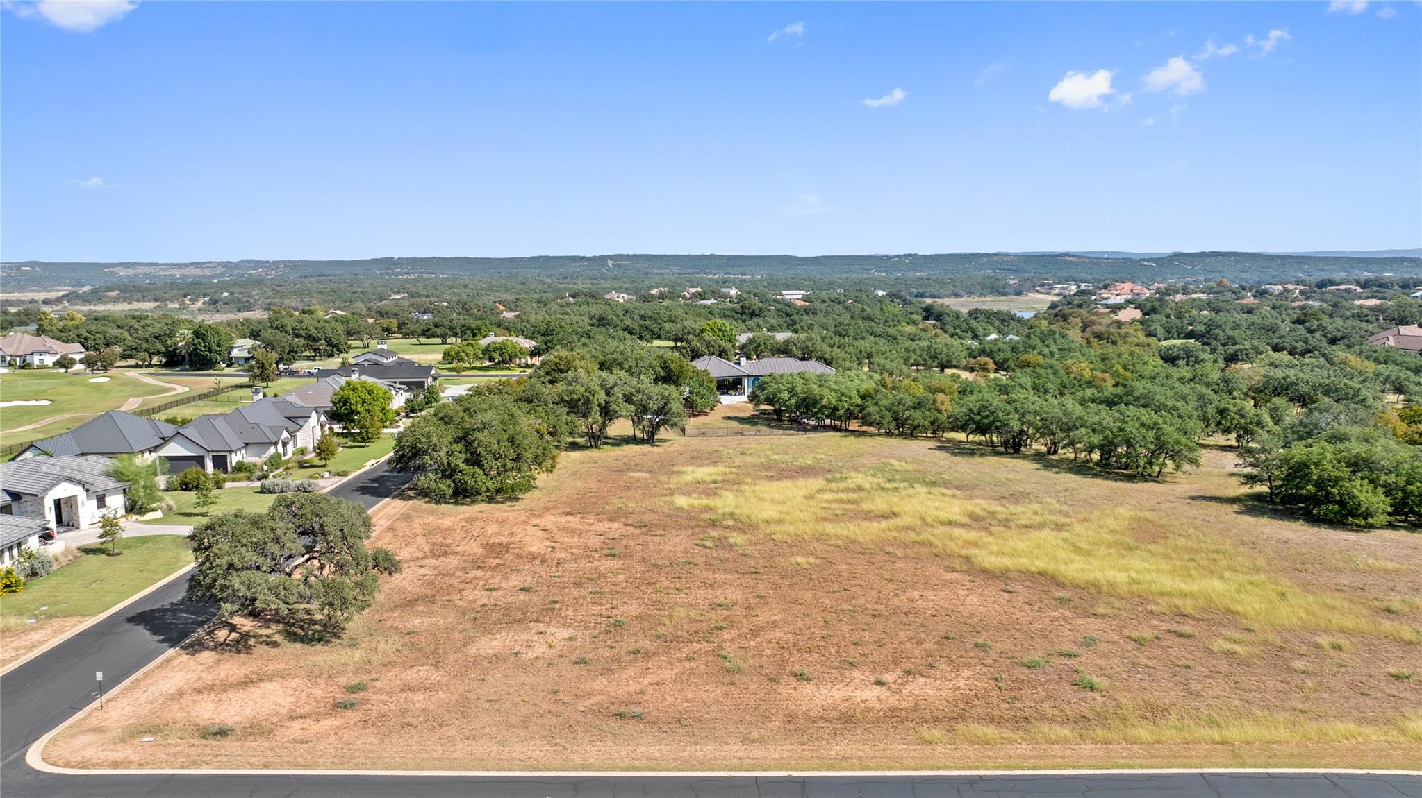 26204 Madison Dr, Spicewood, TX 78669