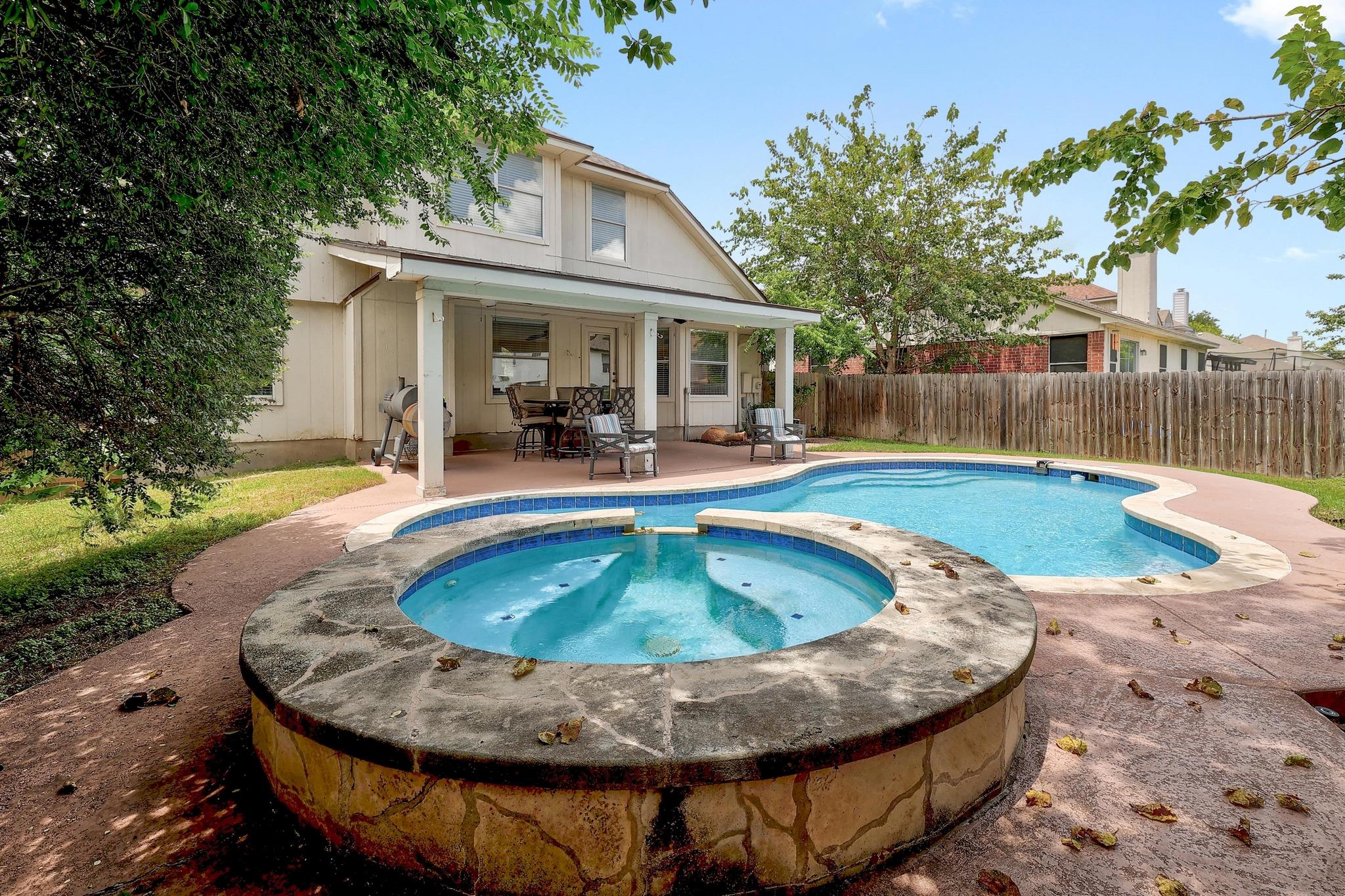 15433 Ozone Pl, Austin, TX 78728