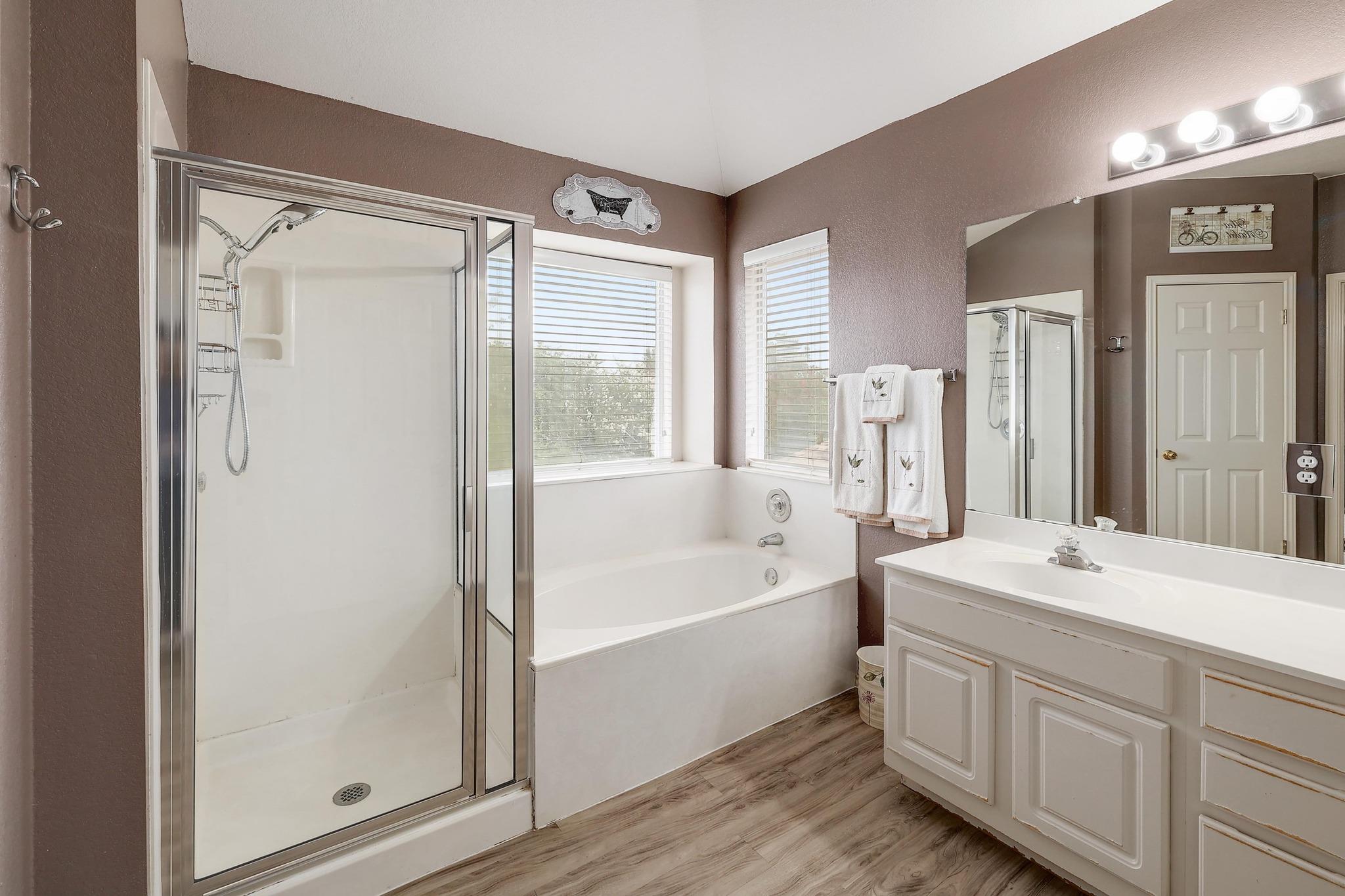15433 Ozone Pl, Austin, TX 78728
