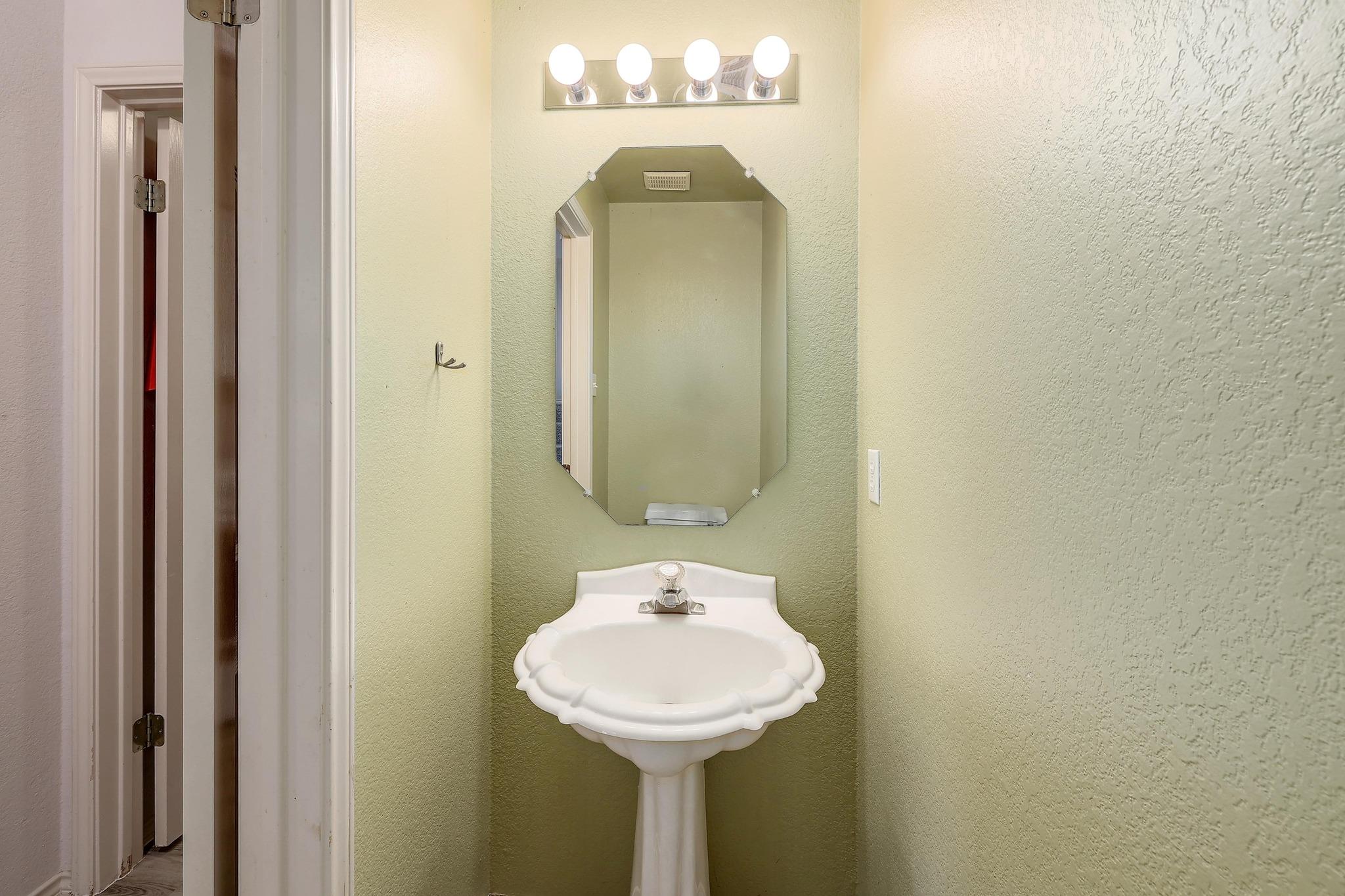 15433 Ozone Pl, Austin, TX 78728