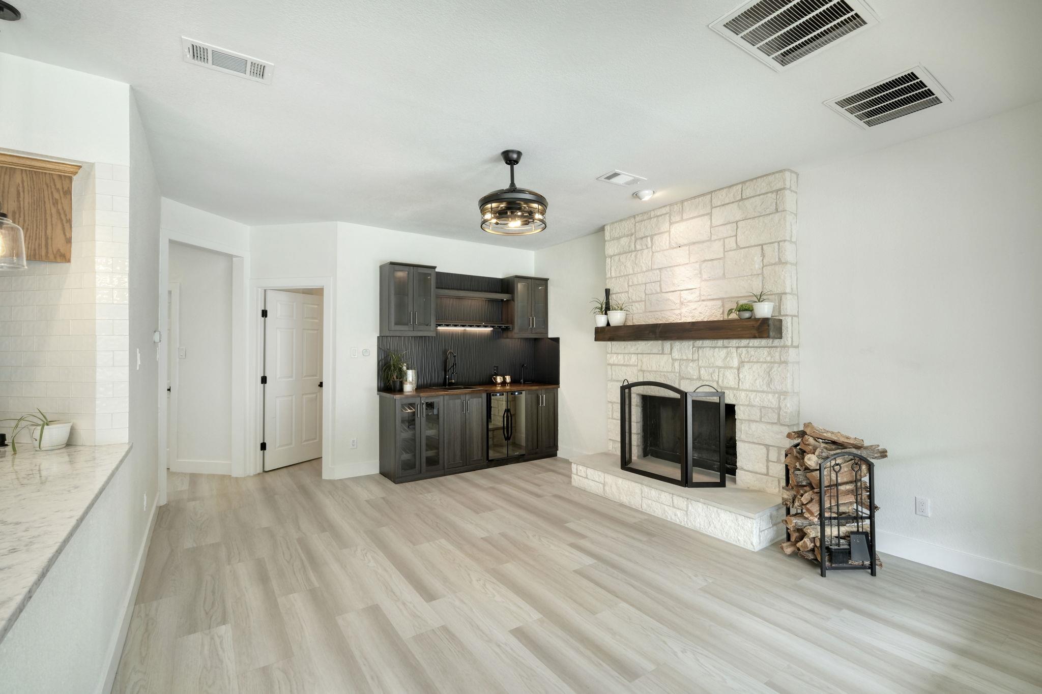 1525 County Road 262, Georgetown, TX 78633