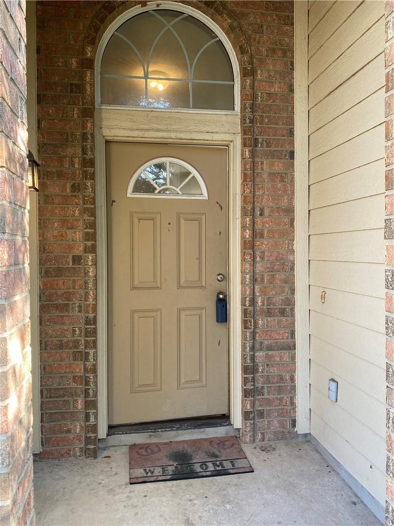 561 Golden Creek Dr, Round Rock, TX 78665