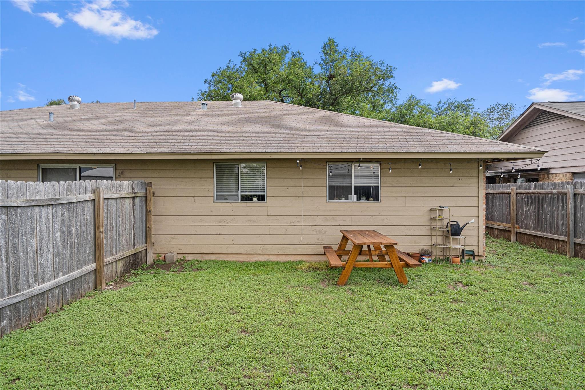2714 Thrushwood Dr, Austin, TX 78757