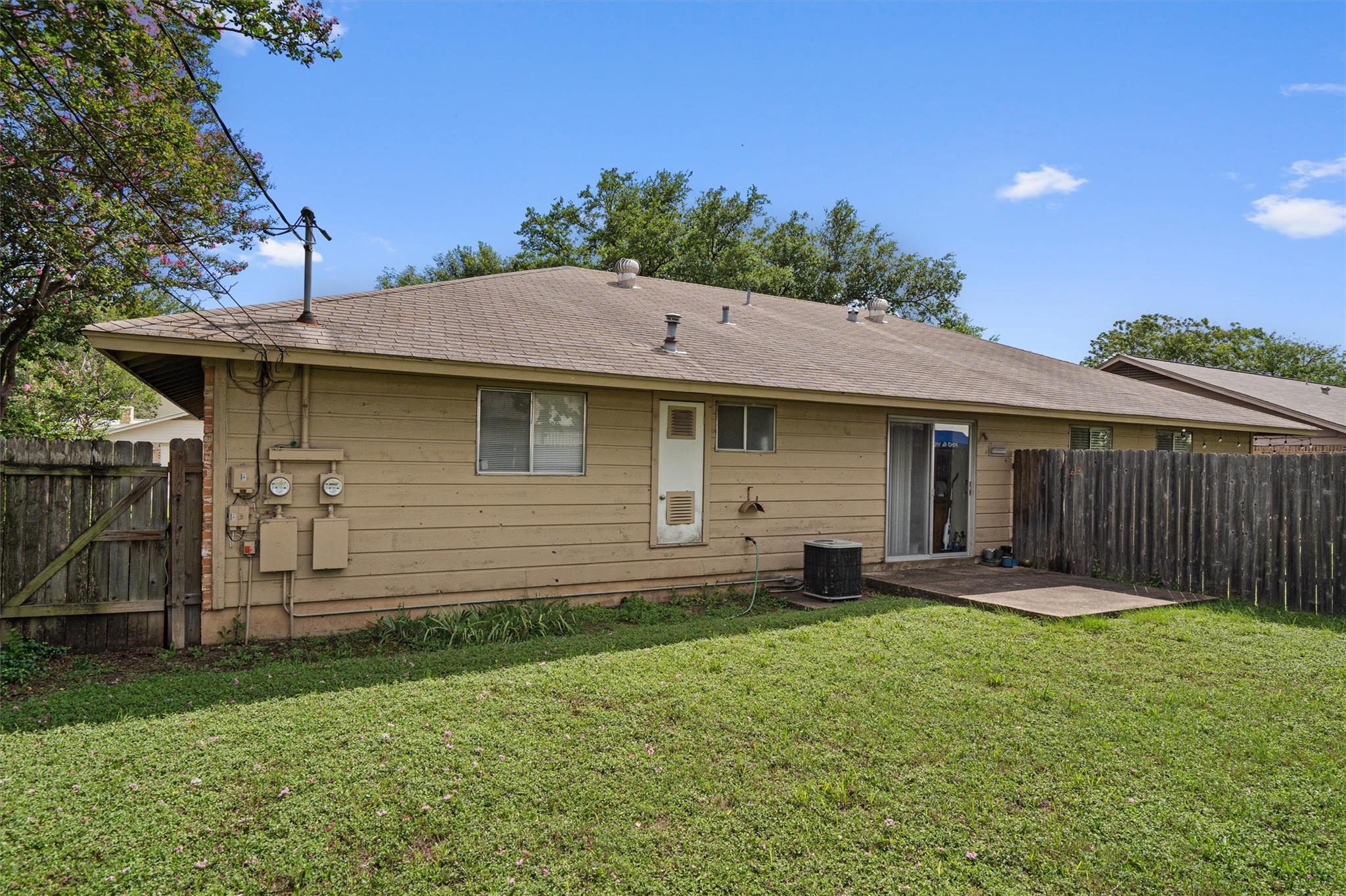 2714 Thrushwood Dr, Austin, TX 78757