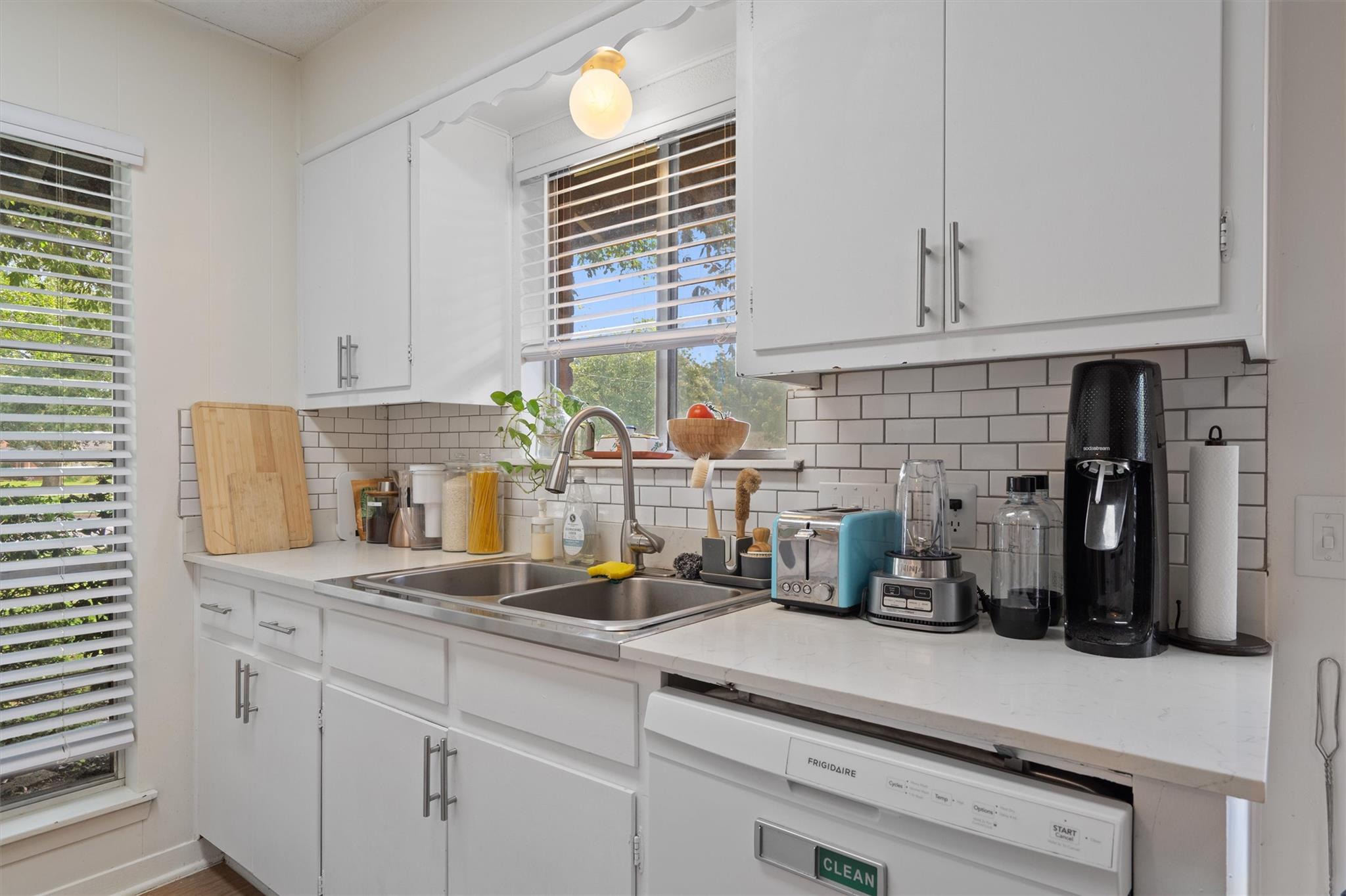 2714 Thrushwood Dr, Austin, TX 78757