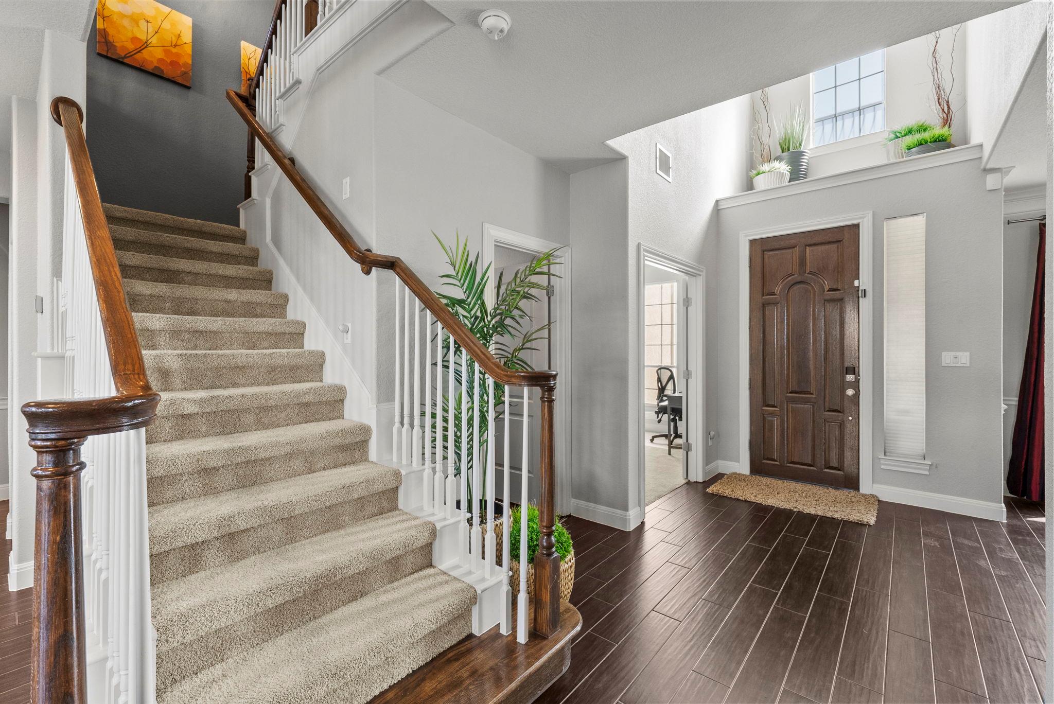 108 Whitley Dr, Austin, TX 78738