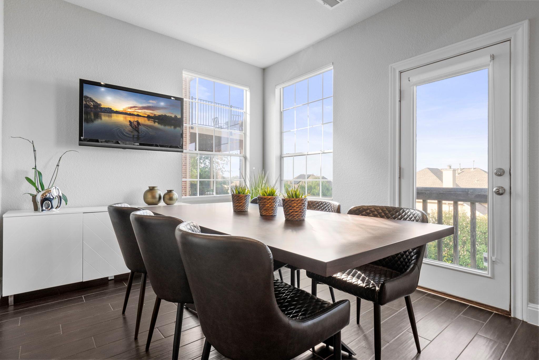 108 Whitley Dr, Austin, TX 78738